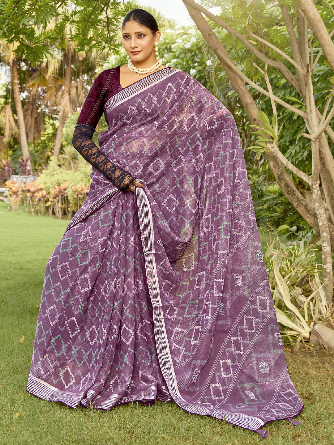     			Panbai sarees Chiffon Solid Regular Saree Without Blouse Piece ( Lavender )