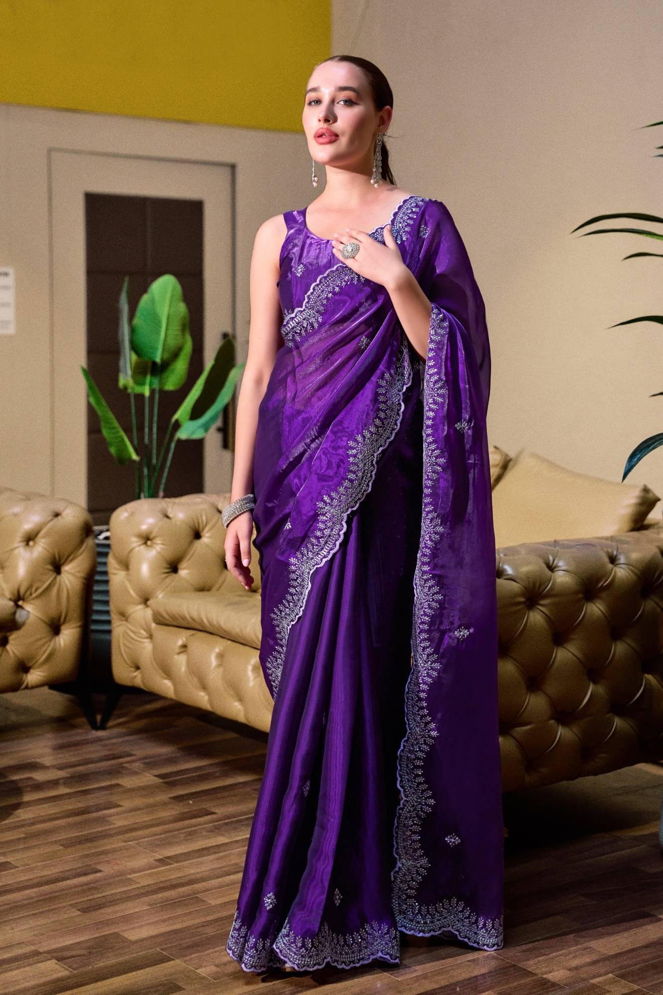 Panbai sarees Chiffon Solid Regular Saree With Unstitched Blouse Piece ( Light Blue ) Panbai sarees Chiffon Solid Regular Saree With Unstitched Blouse Piece ( Light Blue )