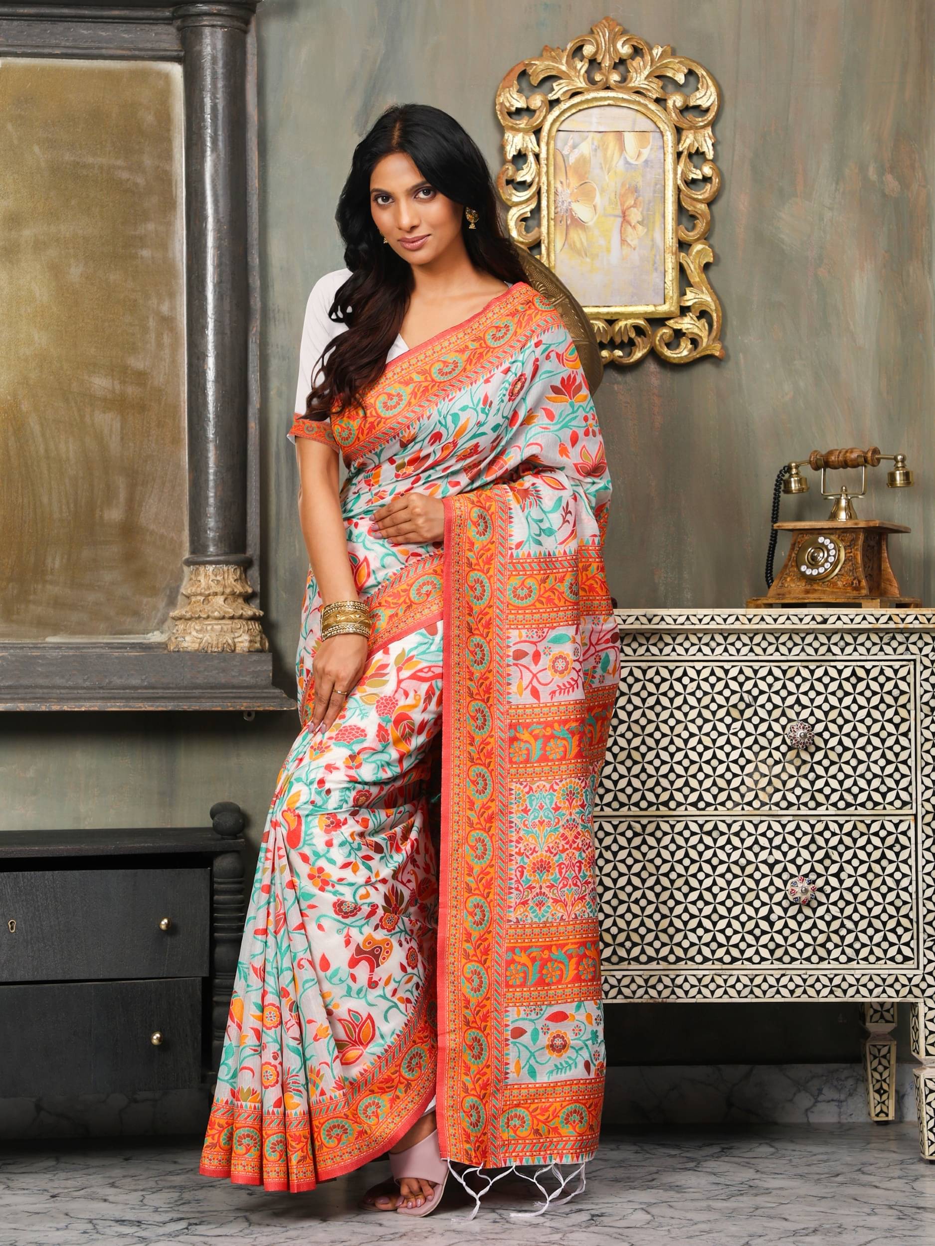     			Panbai sarees Cotton Solid Regular Saree Without Blouse Piece ( Cream )