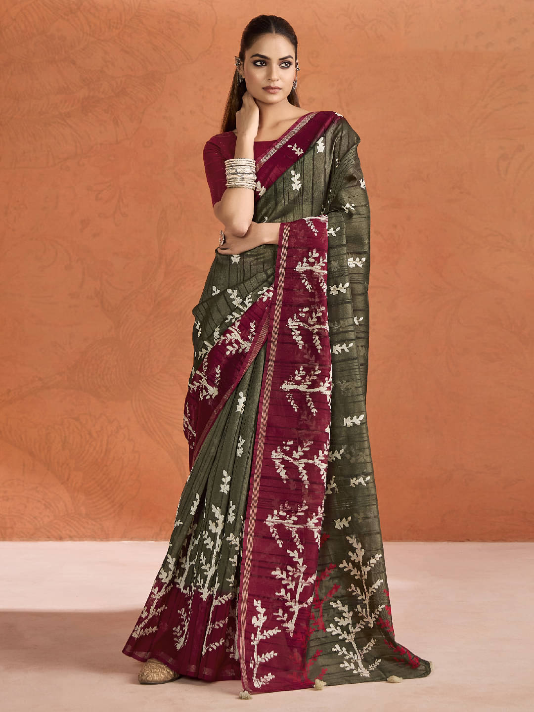     			Panbai sarees Cotton Solid Regular Saree Without Blouse Piece ( Green )