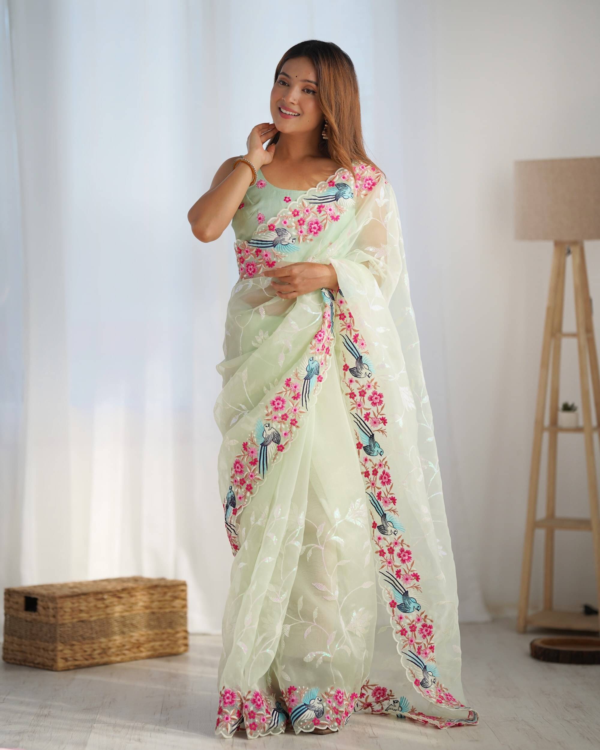     			Panbai sarees Organza Solid Regular Saree Without Blouse Piece ( Green )