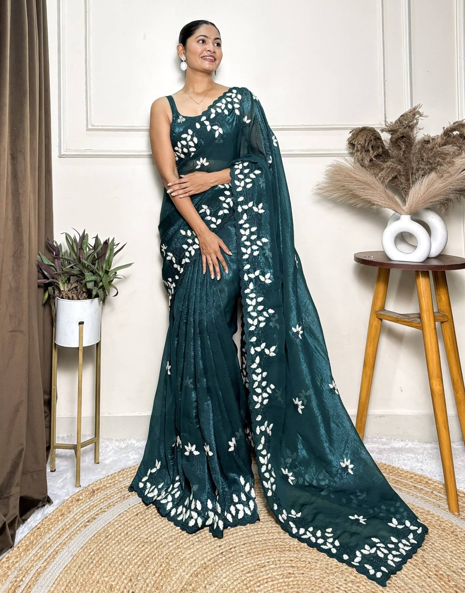     			Panbai sarees Silk Solid Regular Saree Without Blouse Piece ( Green )