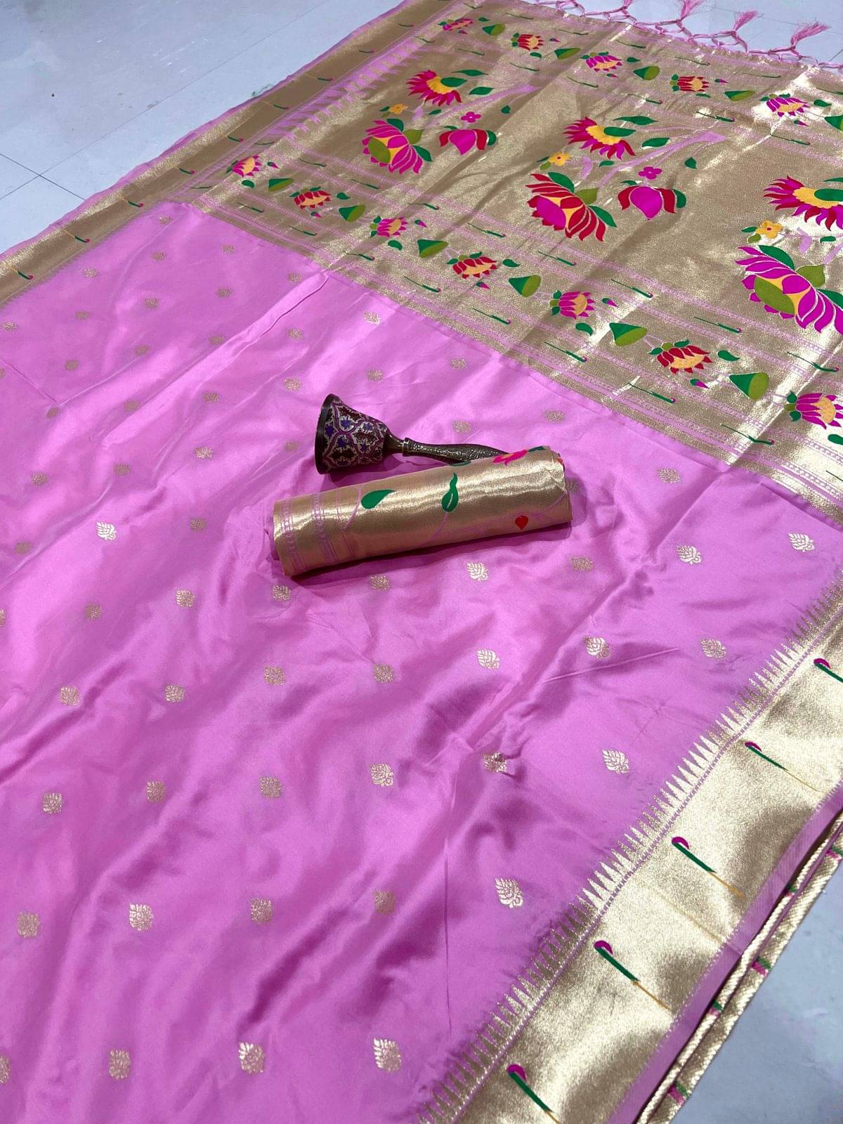     			Panbai sarees Silk Solid Regular Saree Without Blouse Piece ( Multicolor 4 )