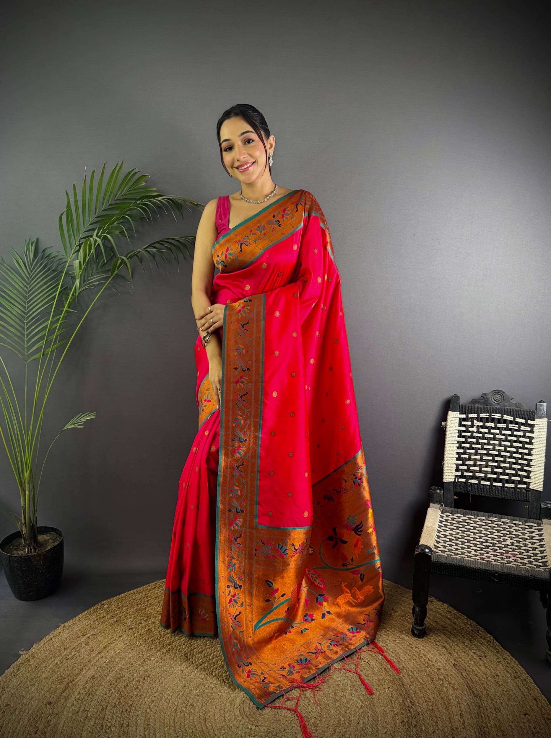     			Panbai sarees Silk Solid Regular Saree Without Blouse Piece ( Pink )