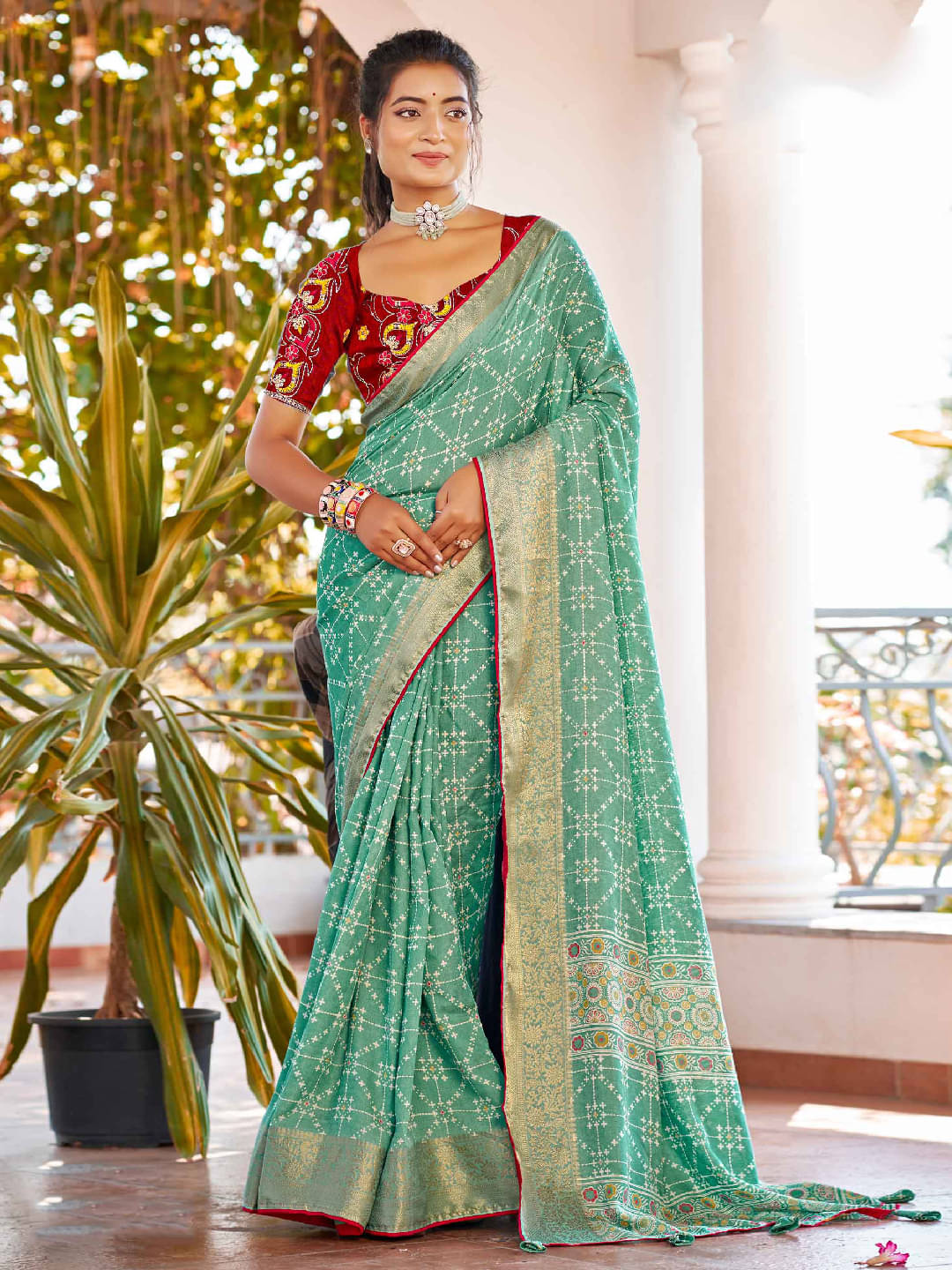     			Panbai sarees Silk Solid Regular Saree Without Blouse Piece ( Blue )