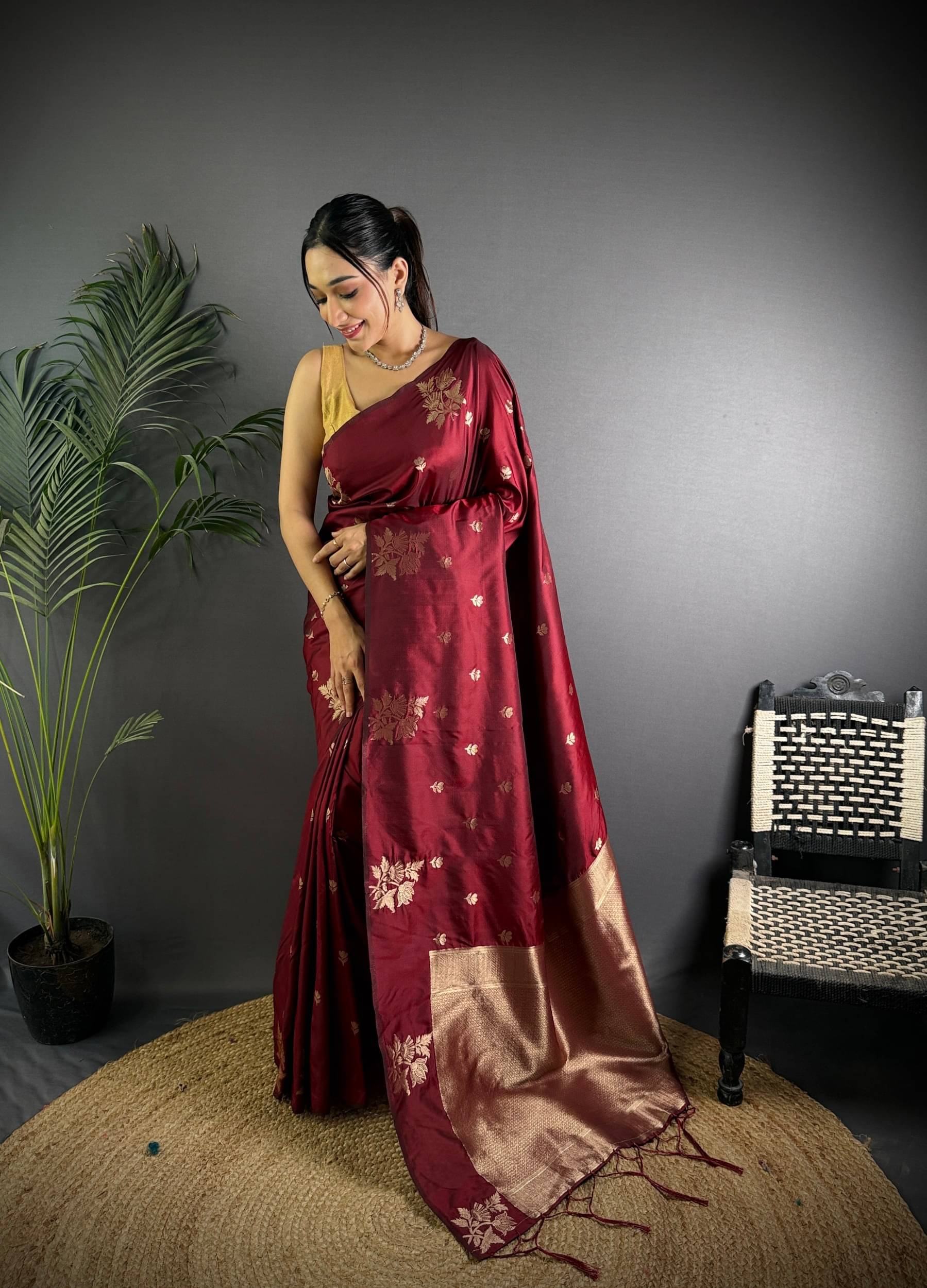     			Panbai sarees Silk Solid Regular Saree Without Blouse Piece ( Maroon )