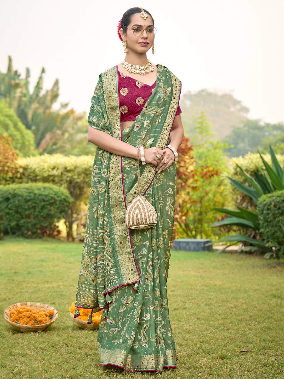     			Panbai sarees Silk Solid Regular Saree Without Blouse Piece ( Green )