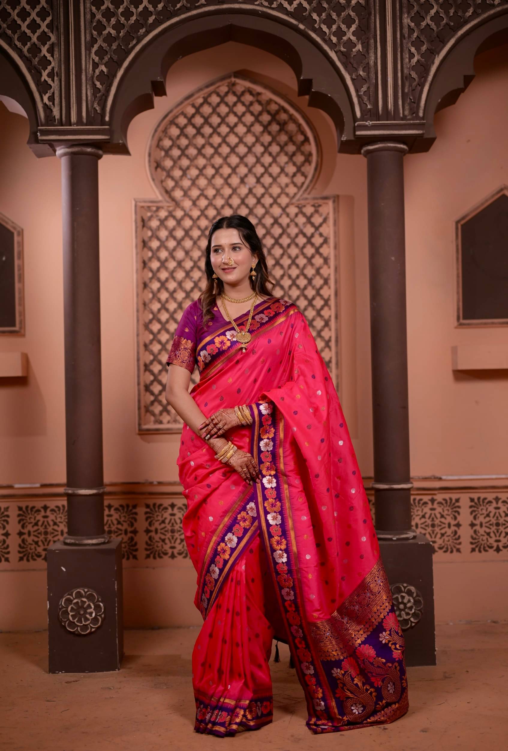     			Panbai sarees Silk Solid Regular Saree Without Blouse Piece ( Pink )