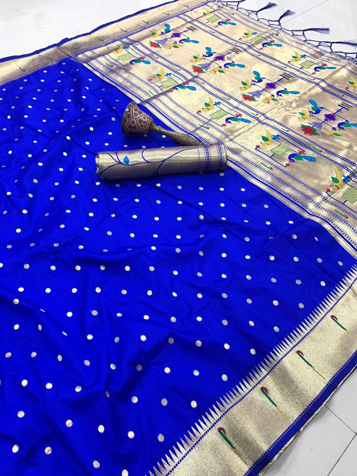     			Panbai sarees Silk Solid Regular Saree Without Blouse Piece ( Blue )