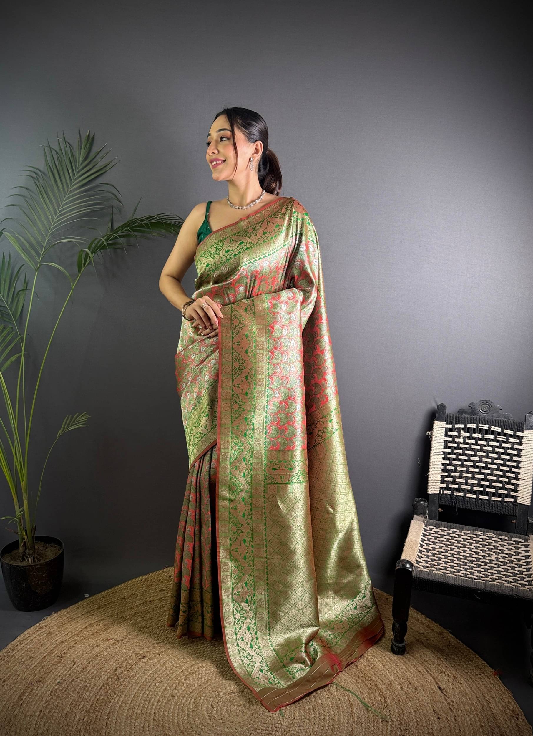     			Panbai sarees Silk Solid Regular Saree Without Blouse Piece ( Green )