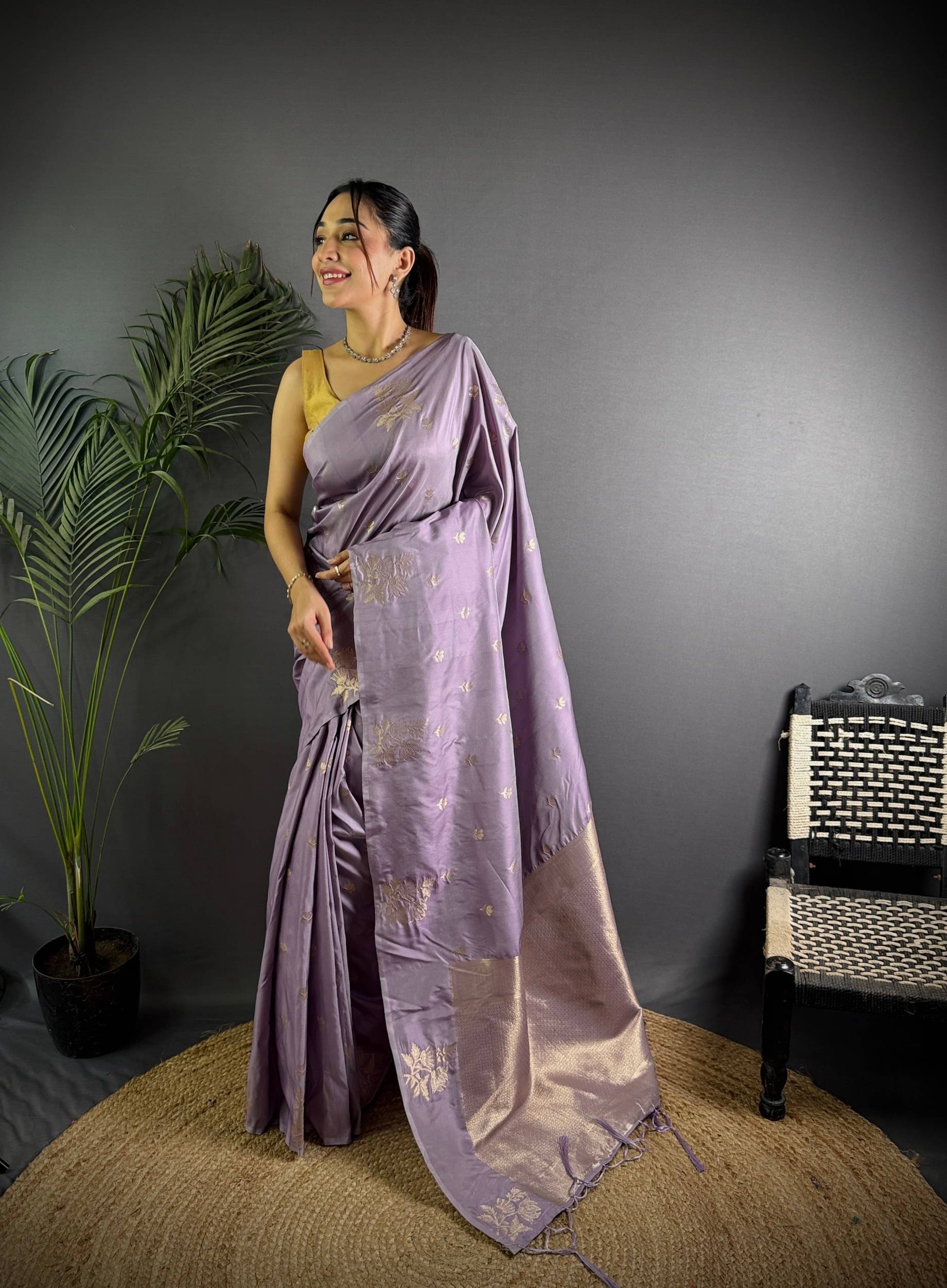     			Panbai sarees Silk Solid Regular Saree Without Blouse Piece ( Lavender )