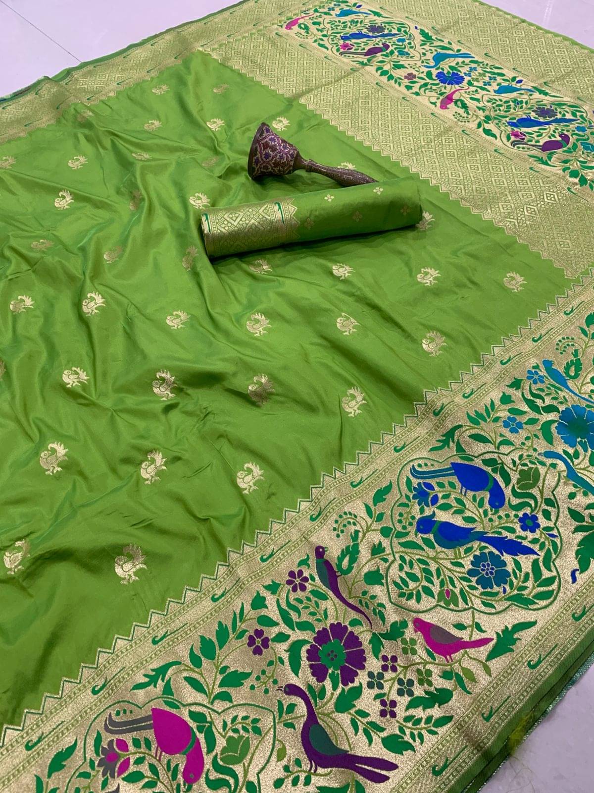     			Panbai sarees Silk Solid Regular Saree Without Blouse Piece ( Green )