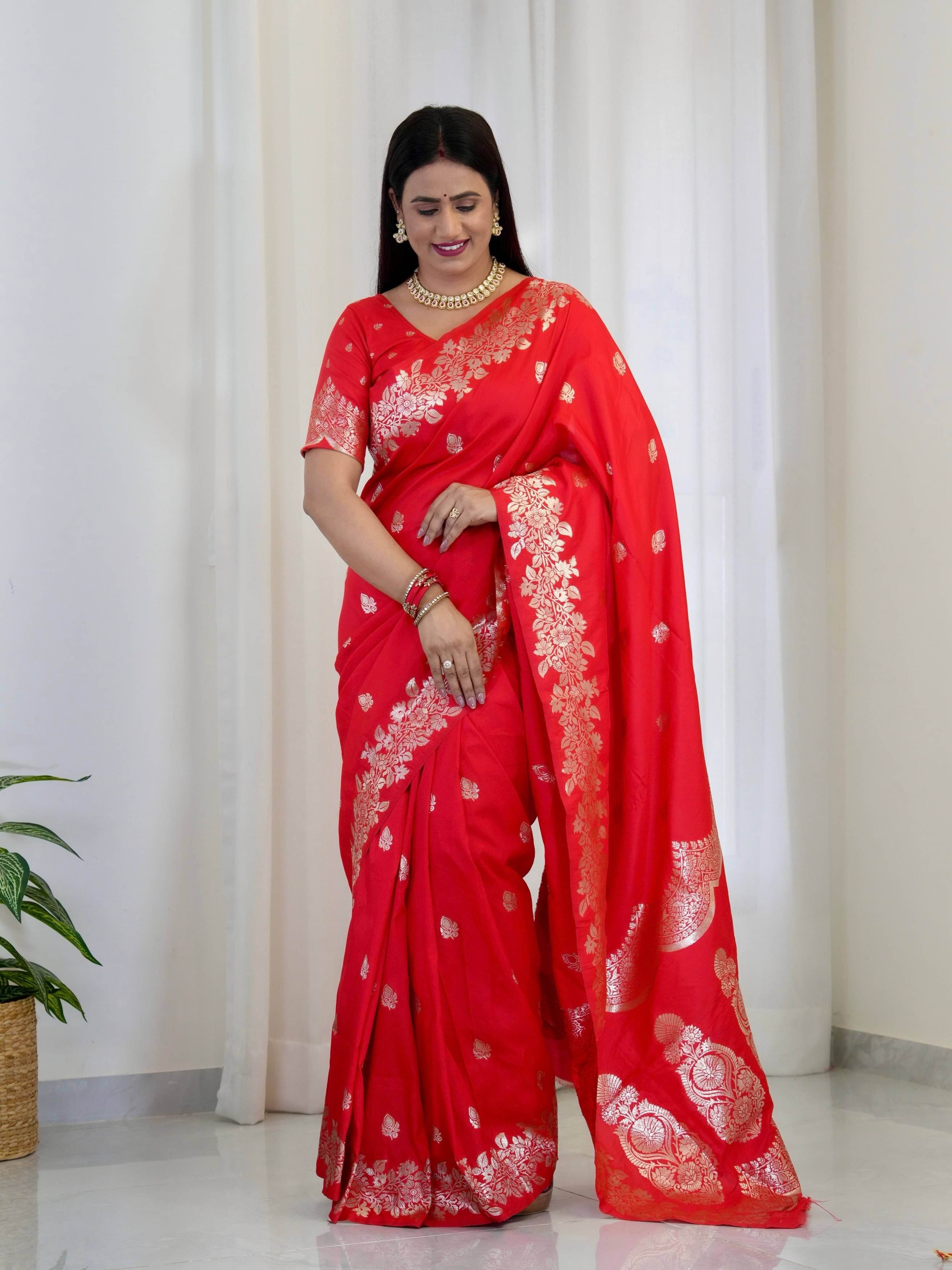     			Panbai sarees Silk Solid Regular Saree Without Blouse Piece ( Red )