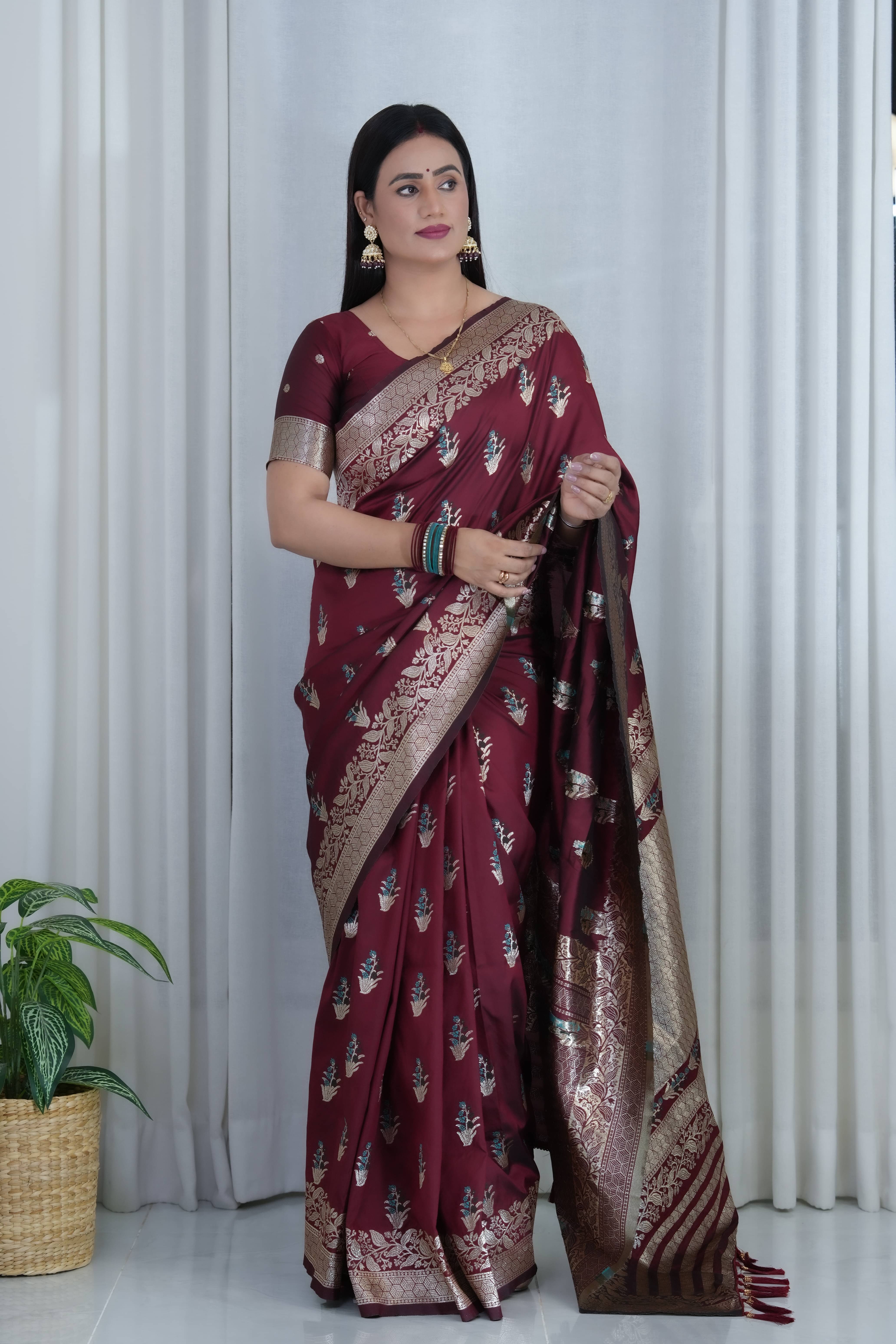     			Panbai sarees Silk Solid Regular Saree Without Blouse Piece ( Maroon )