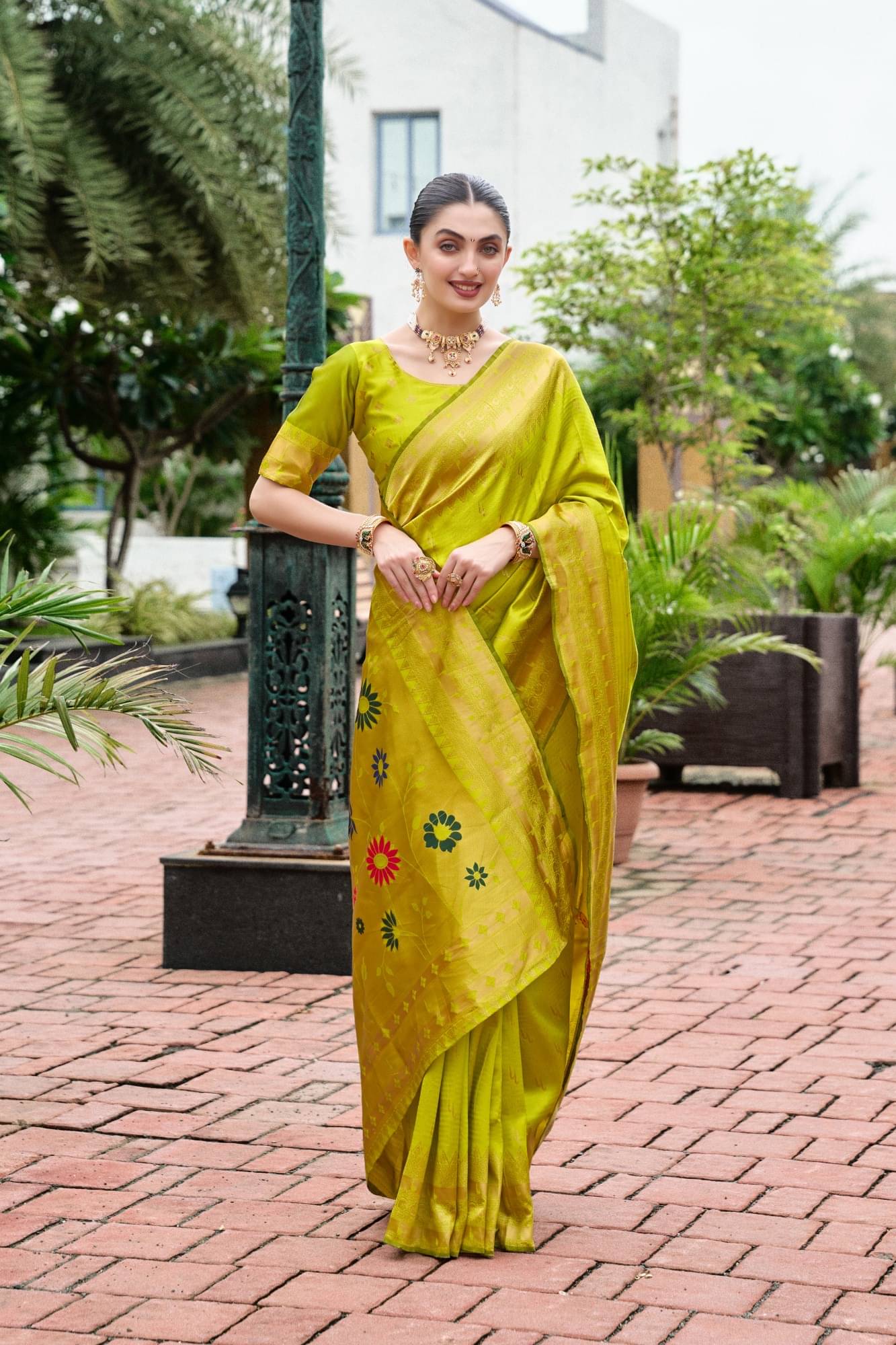     			Panbai sarees Silk Solid Regular Saree With Unstitched Blouse Piece ( Olive )
