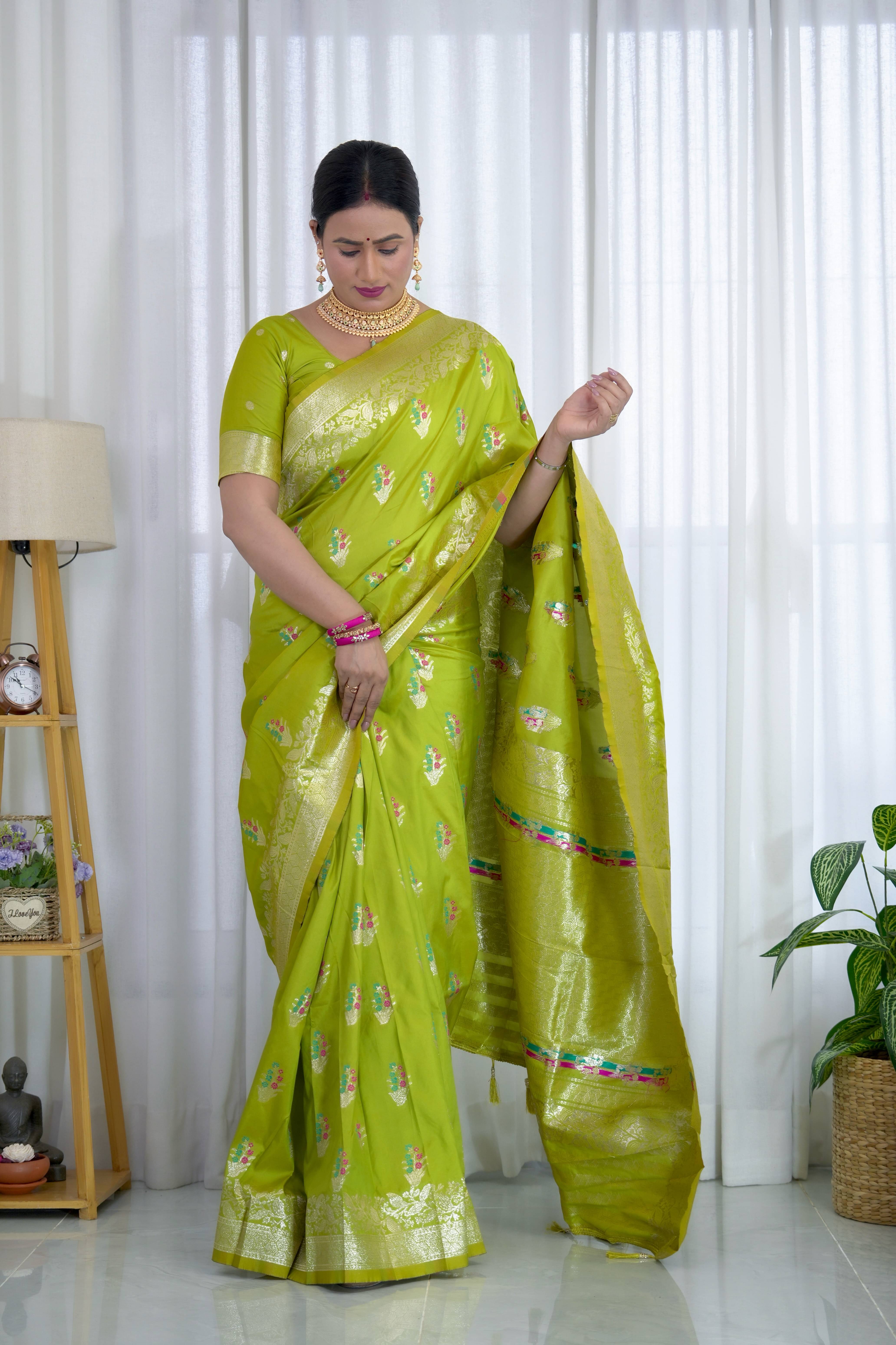     			Panbai sarees Silk Solid Regular Saree Without Blouse Piece ( Lime Green )
