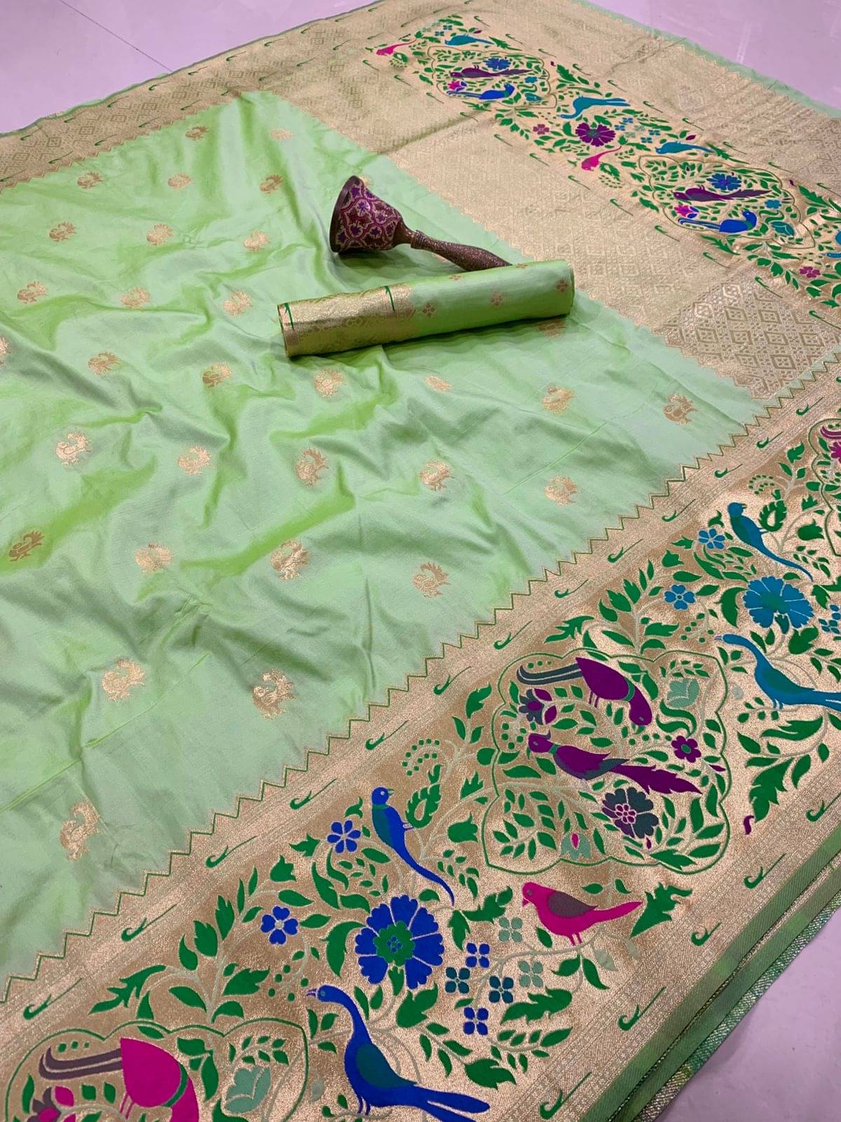     			Panbai sarees Silk Solid Regular Saree Without Blouse Piece ( Light Green )