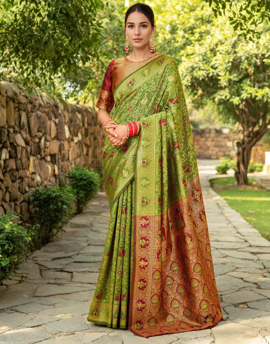     			Panbai sarees Silk Solid Regular Saree Without Blouse Piece ( Lime Green )