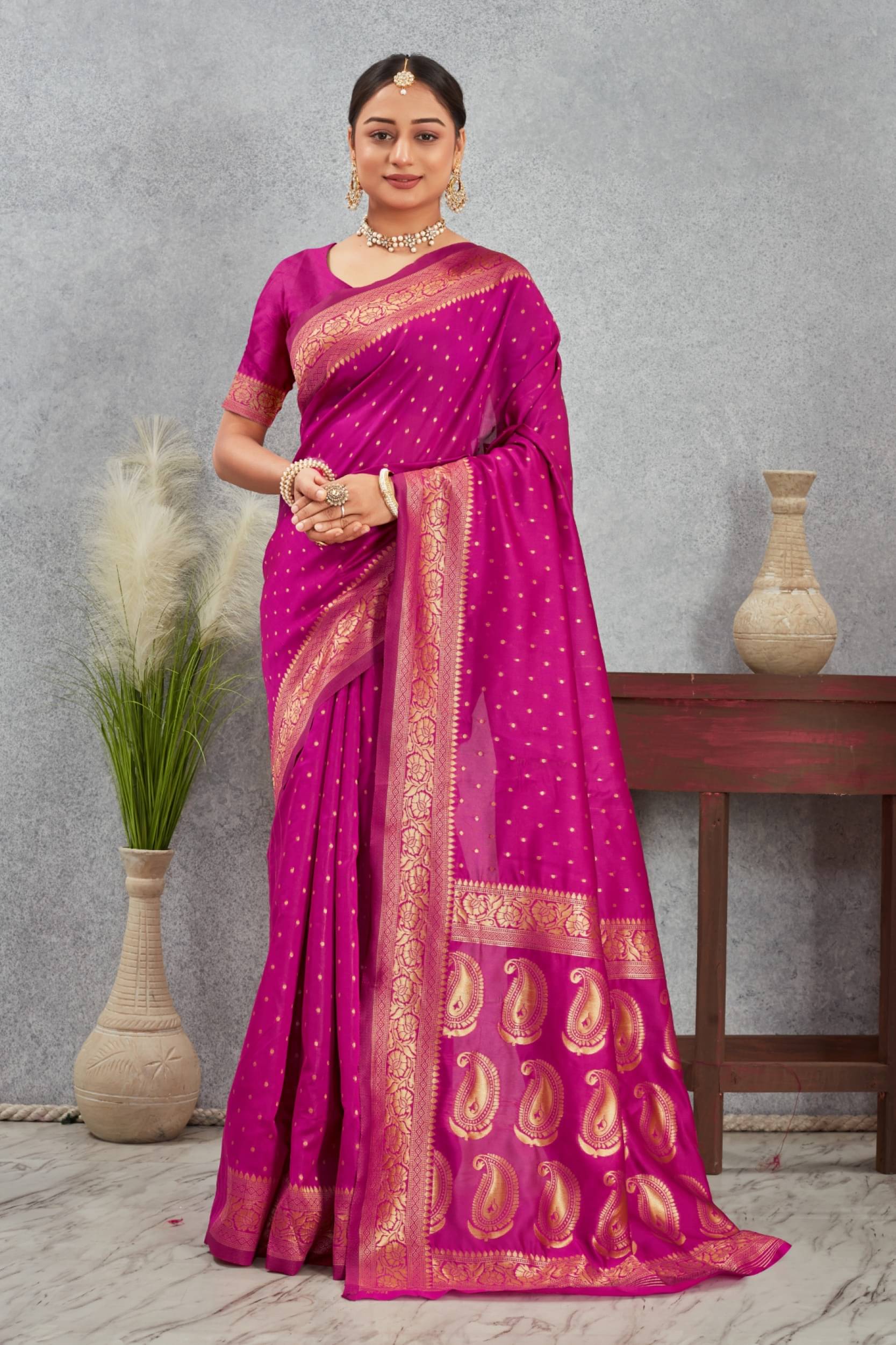     			Panbai sarees Silk Woven Regular Saree Without Blouse Piece ( Magenta )