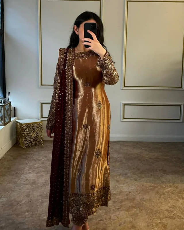 piludi Women Silk Embroidered Straight Kurti With Pants ( Bronze )