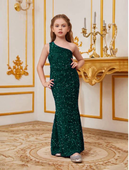     			BAHUCHARAJI ENTERPRISE Velvet Dress For Girls ( Pack of 1 , Green )