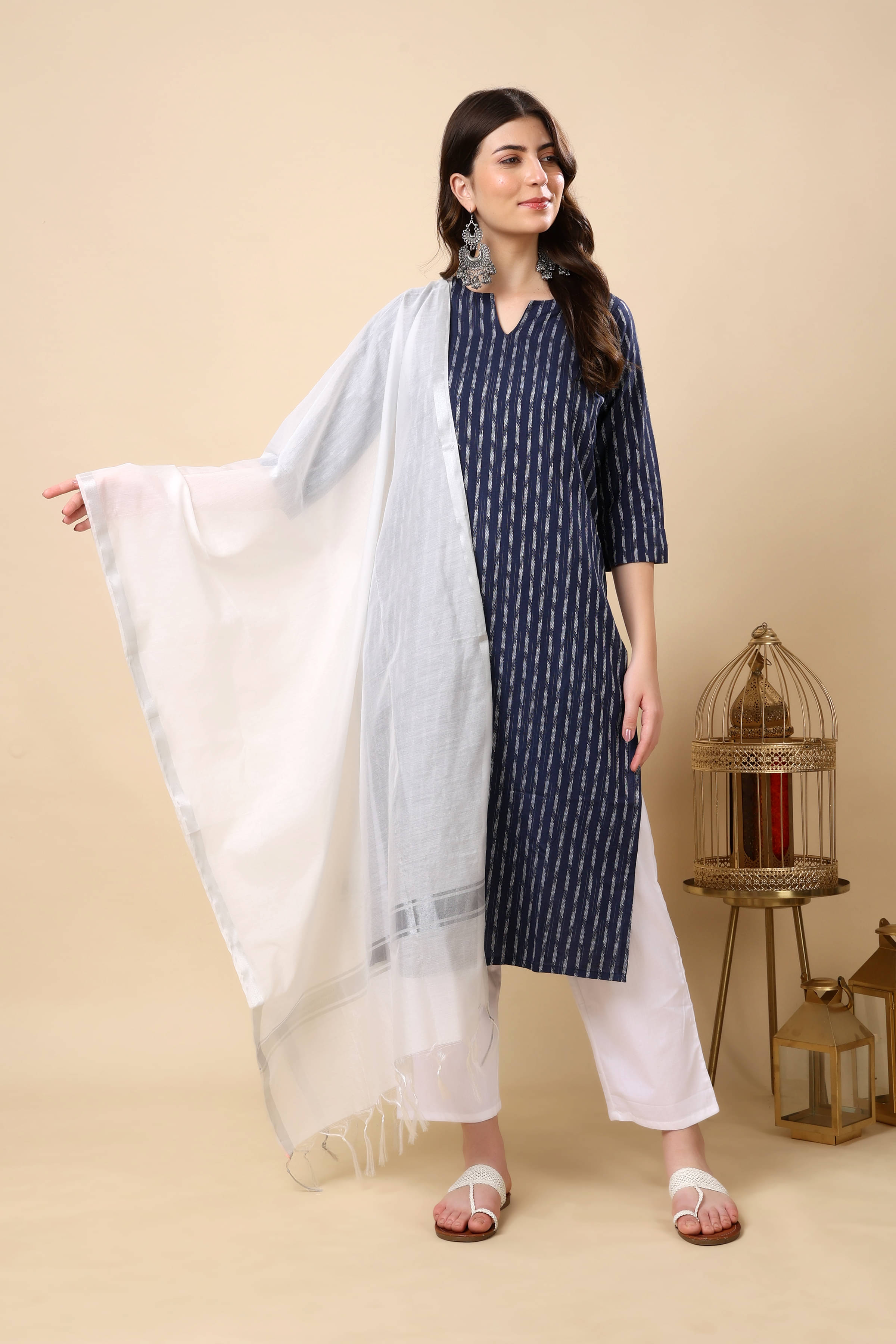     			FASHJONS 360 Women Cotton Embroidered Straight Kurti With Harems Pants ( Dark Blue )