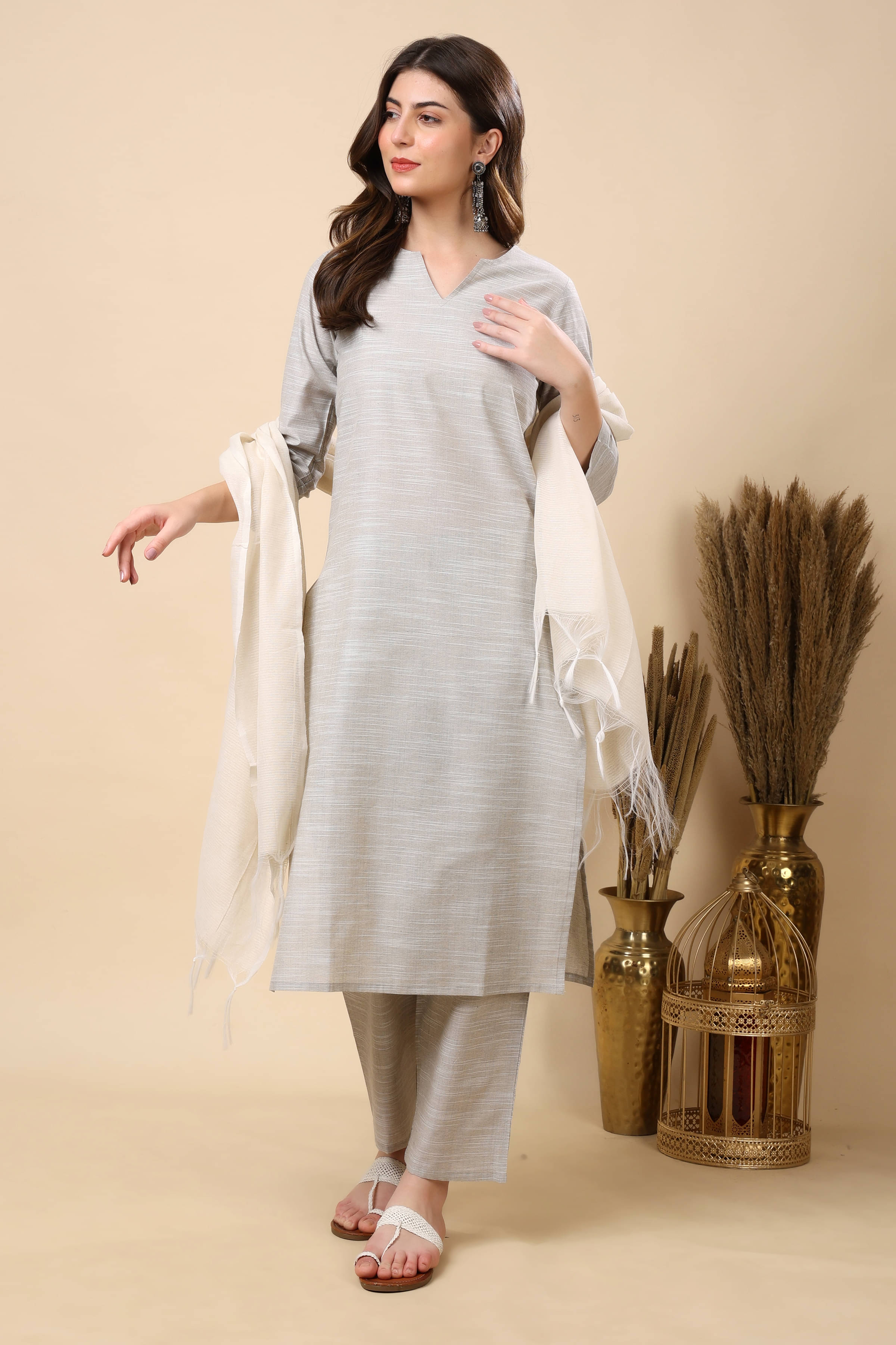     			FASHJONS 360 Women Cotton Solid Straight Kurti With Harems Pants ( Light Grey )