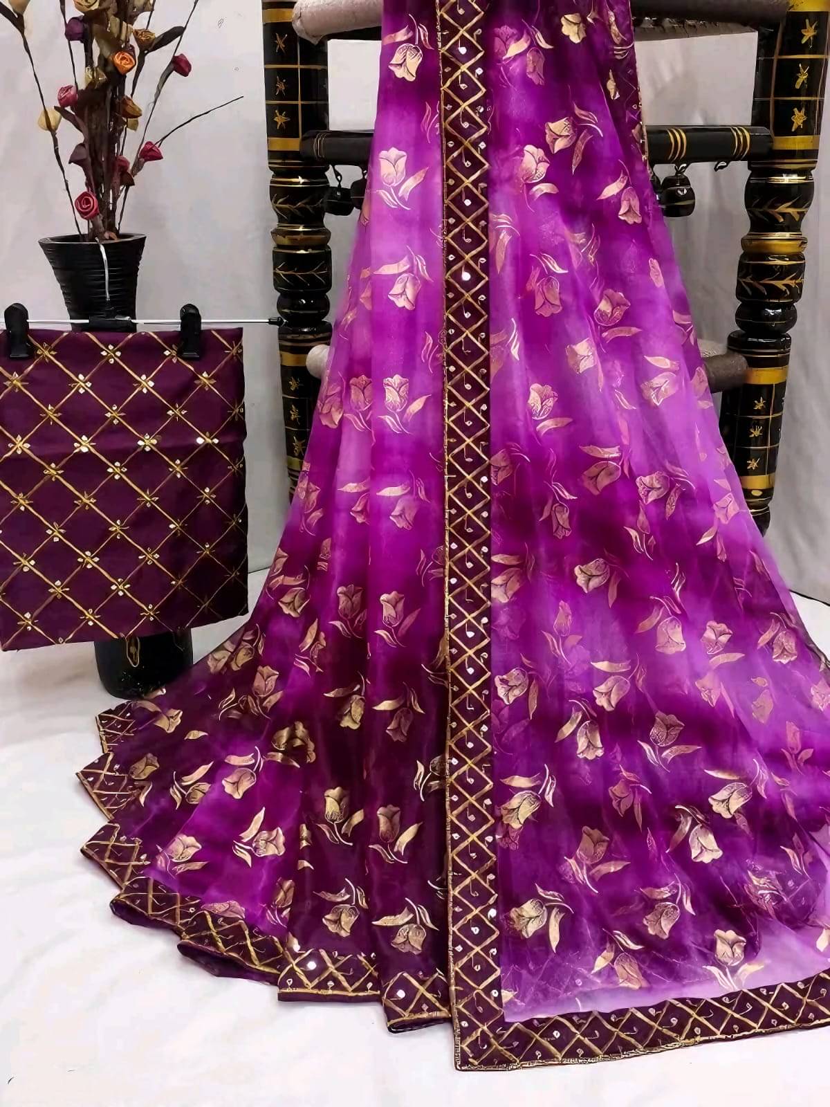     			Faz Collection Organza Embellished Bandhani Sarees With Unstitched Blouse Piece ( Wine )