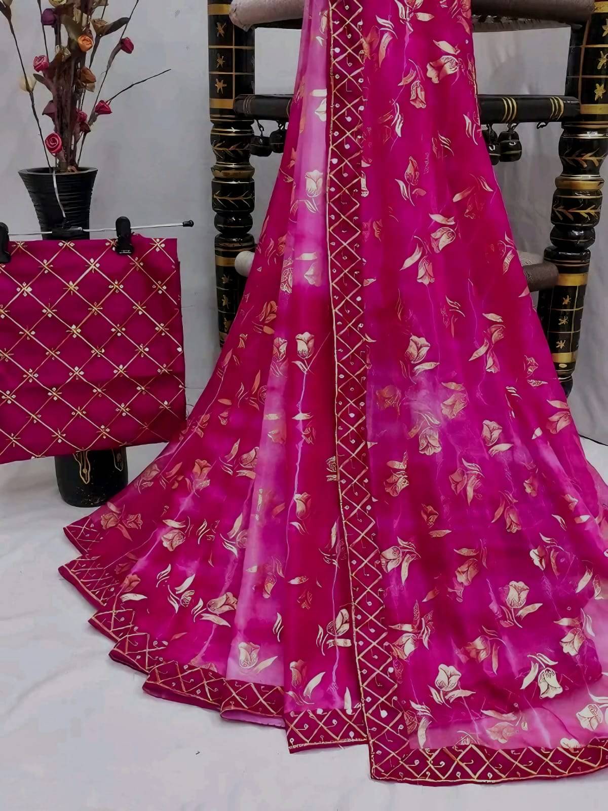     			Faz Collection Organza Embellished Bandhani Sarees With Unstitched Blouse Piece ( Rani )