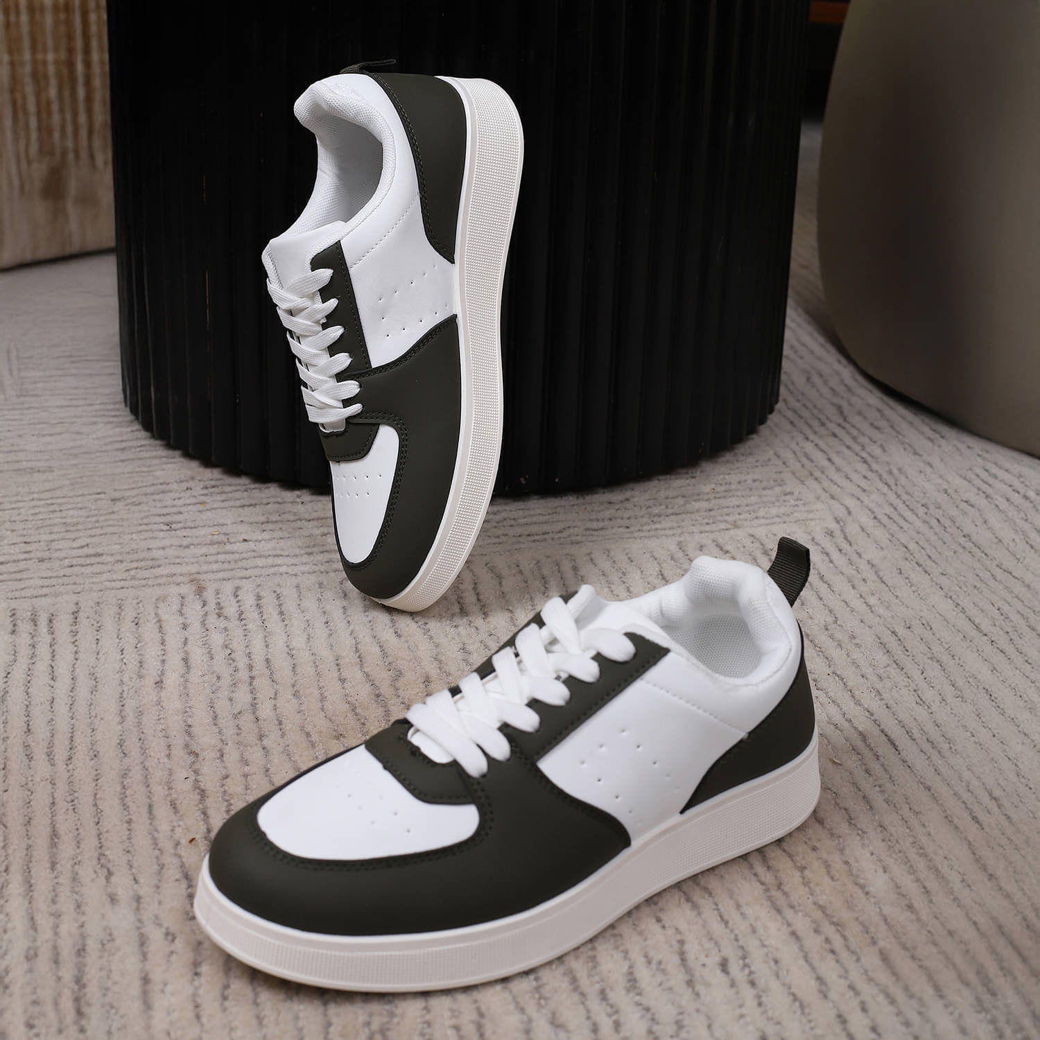     			GOLDSTAR Olive Men's Sneakers