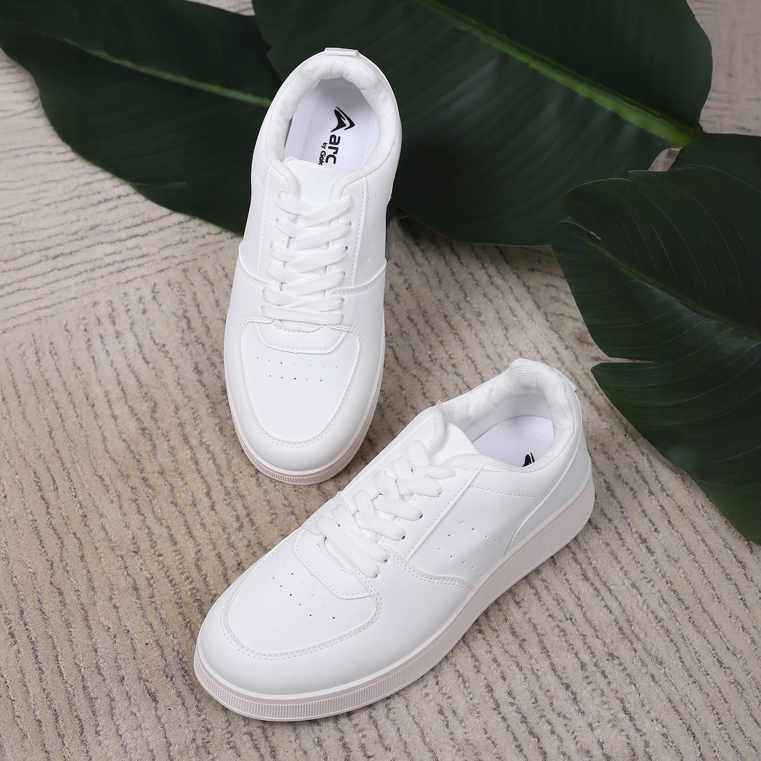     			GOLDSTAR White Men's Sneakers