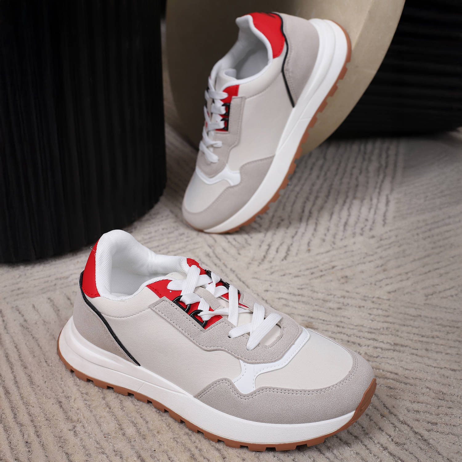     			GOLDSTAR White Men's Sneakers