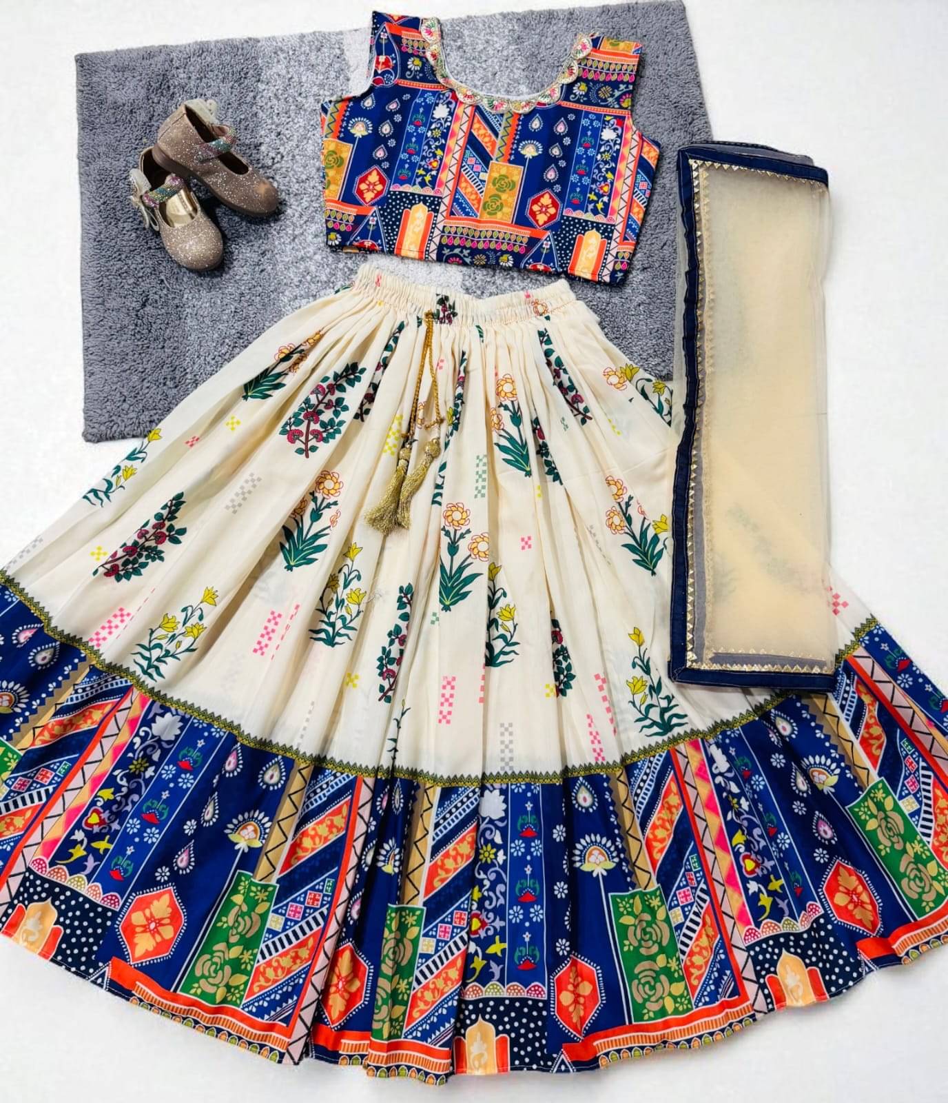     			KC Kunj Creation Cotton Lehenga Choli Set For Girls ( Pack of 1 , Blue )