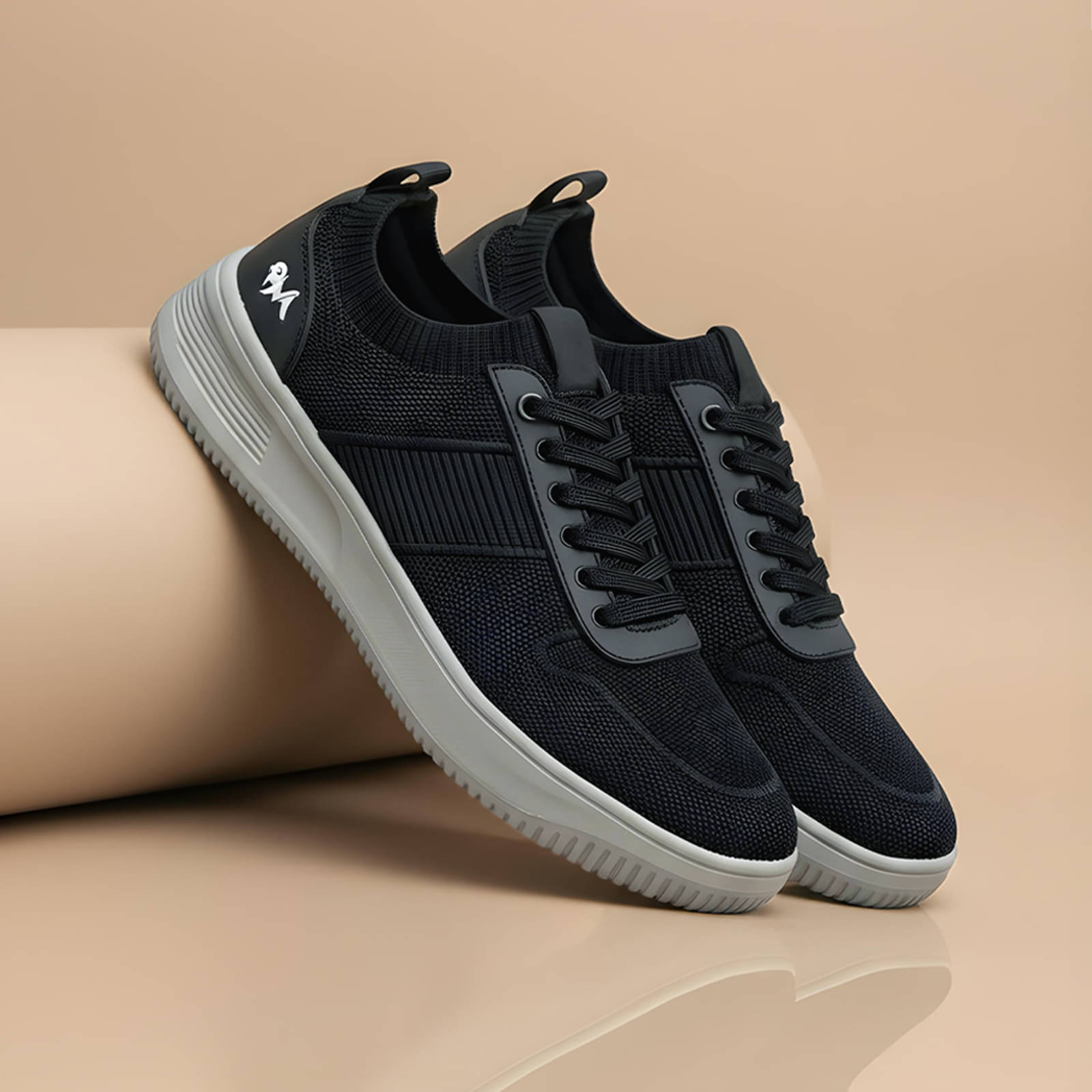     			Neemans Black Men's Sneakers