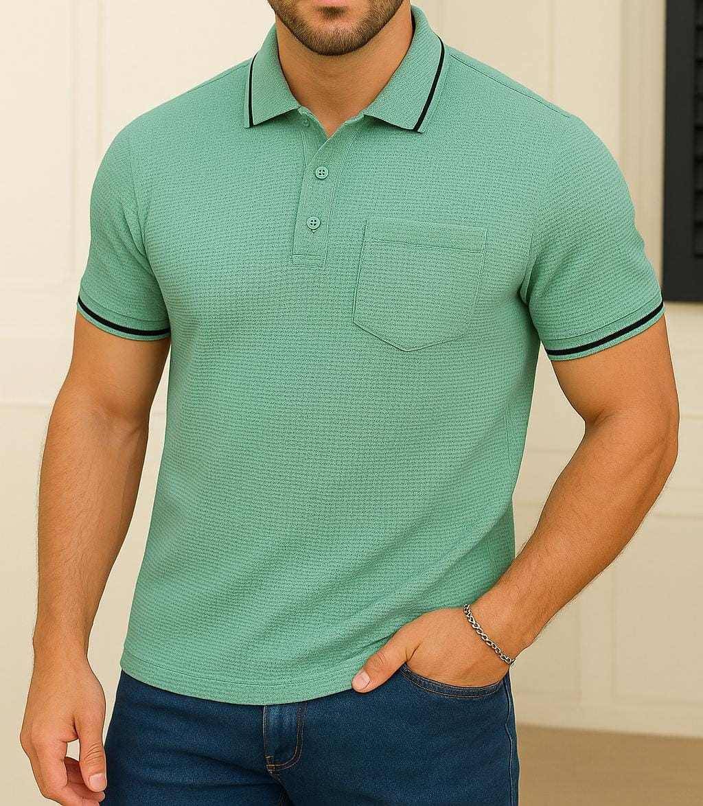     			Scuba Men Cotton Regular Fit Solid T-Shirt ( Green )