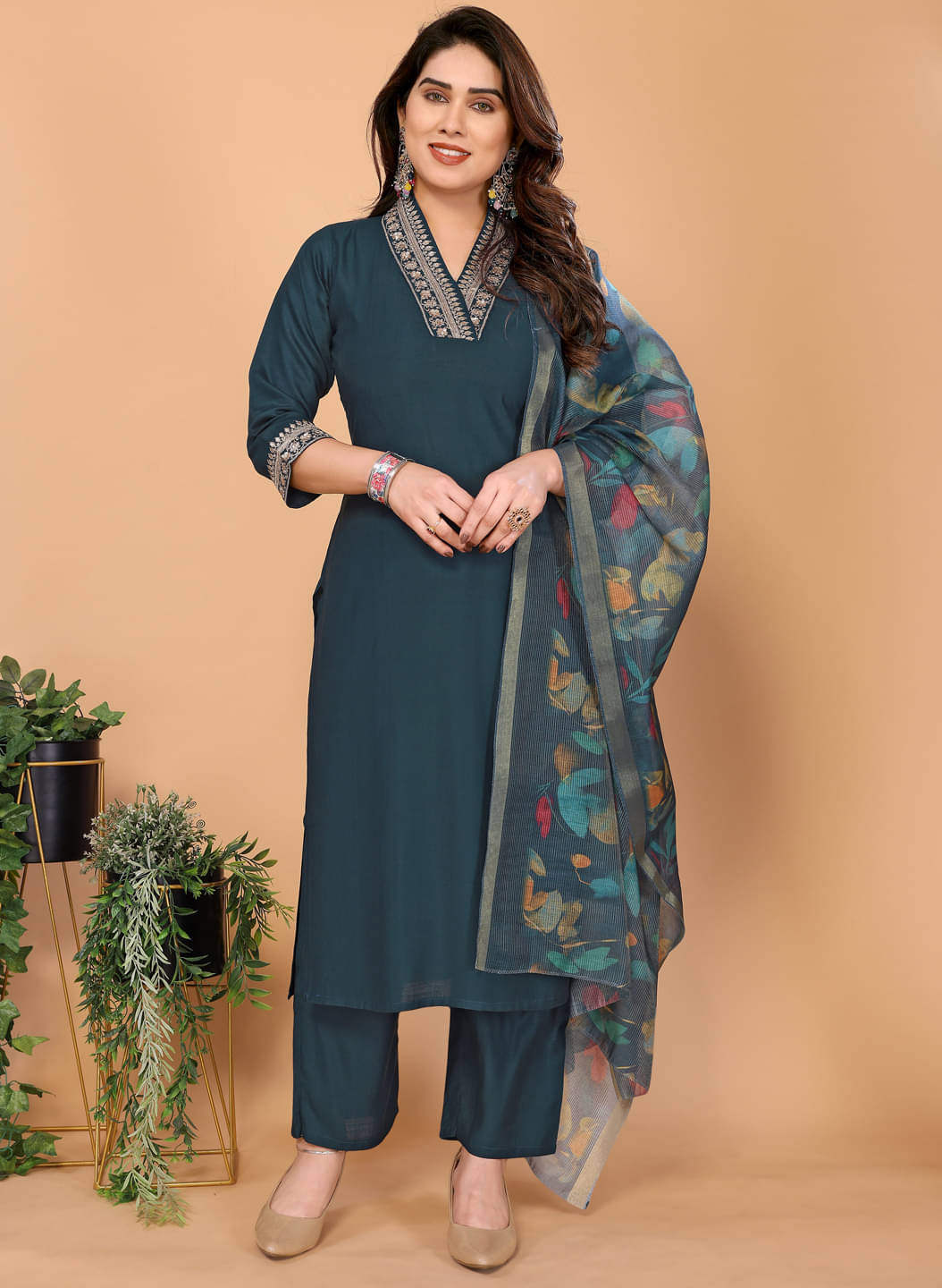     			Style Samsara Women Viscose Solid Straight Kurti With Pants ( Blue )