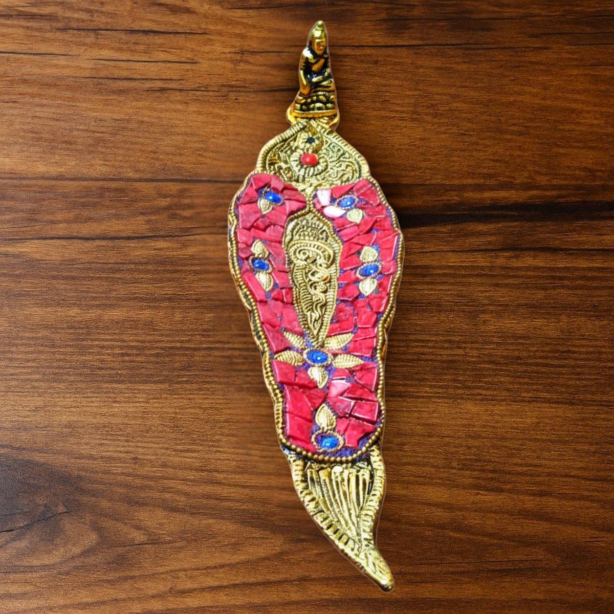 Tiny Shiny Leaf Shape Metal Agarbatti Incense Stick Stand for Pooja room, living room for gift Tiny Shiny Leaf Shape Metal Agarbatti Incense Stick Stand for Pooja room, living room for gift