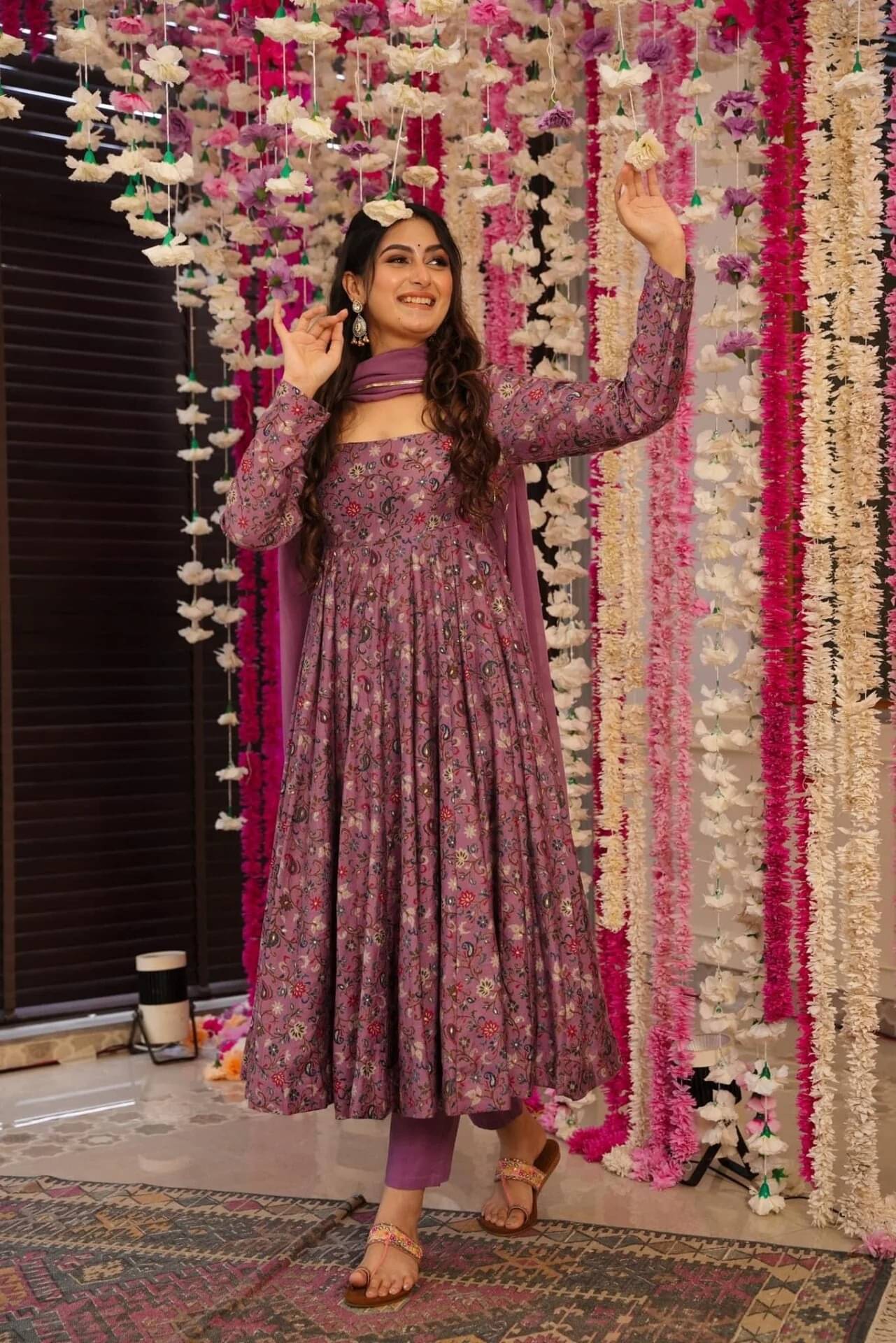     			ZOOFLINE Women Rayon Embroidered Flared Kurti With Pants ( Pink )