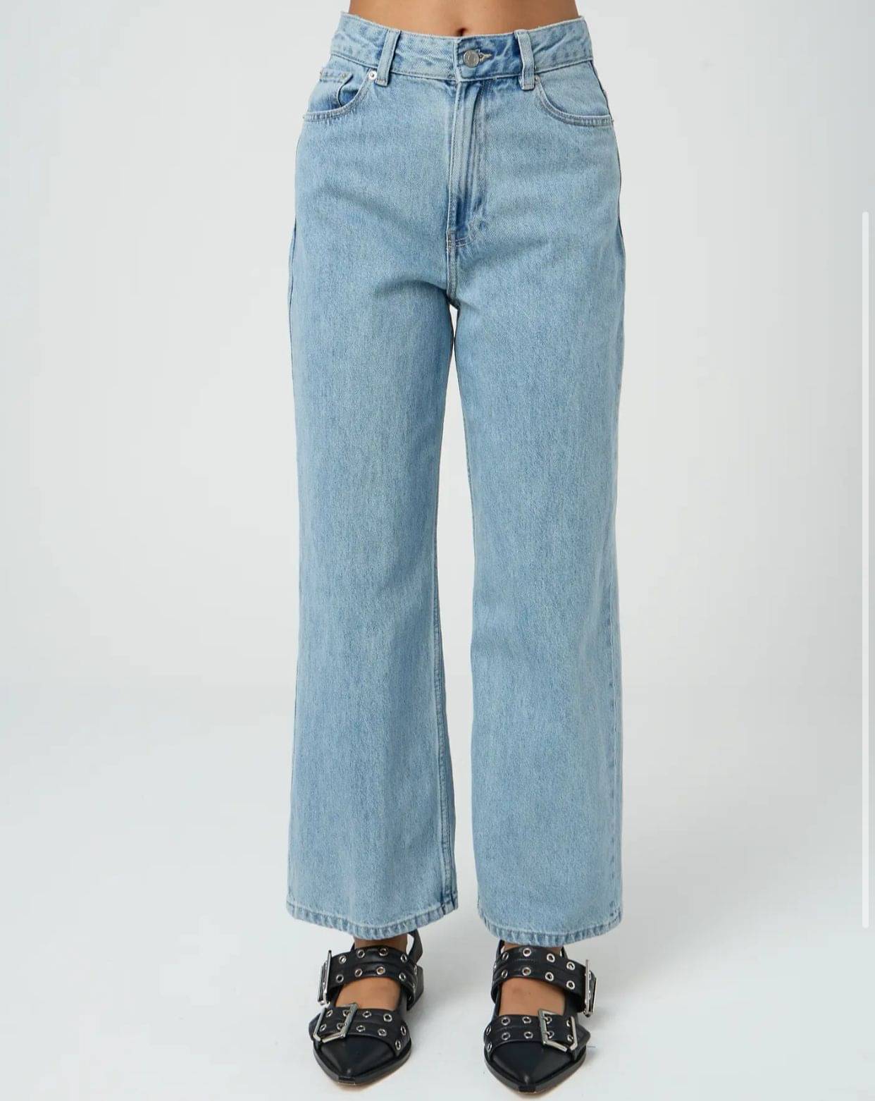     			9x denims Women's Straight Fit High-Rise Jeans ( Blue )