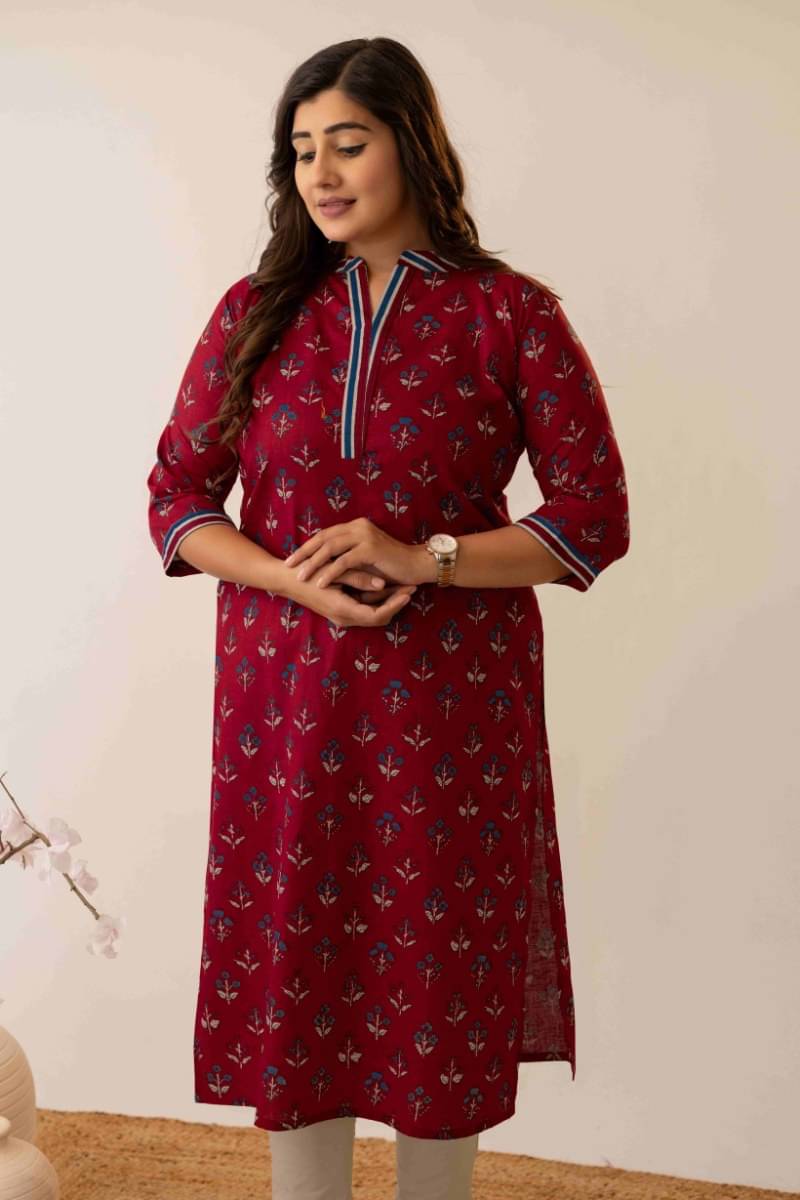     			AMTHI Women Cotton Self Design Straight Kurti ( Red )