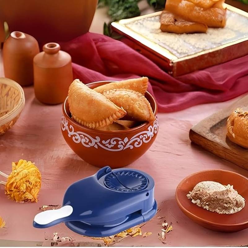     			Analog Kitchenware Gujiya/Puri/Samosa Plastic Puri Press ( Pack of 1 )