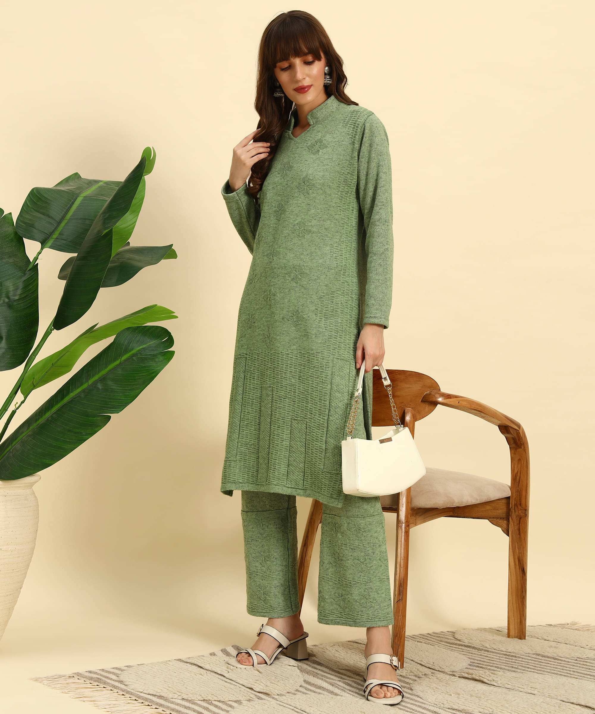     			Canblar Women Woollen Solid Straight Kurti With Palazzo ( Green )
