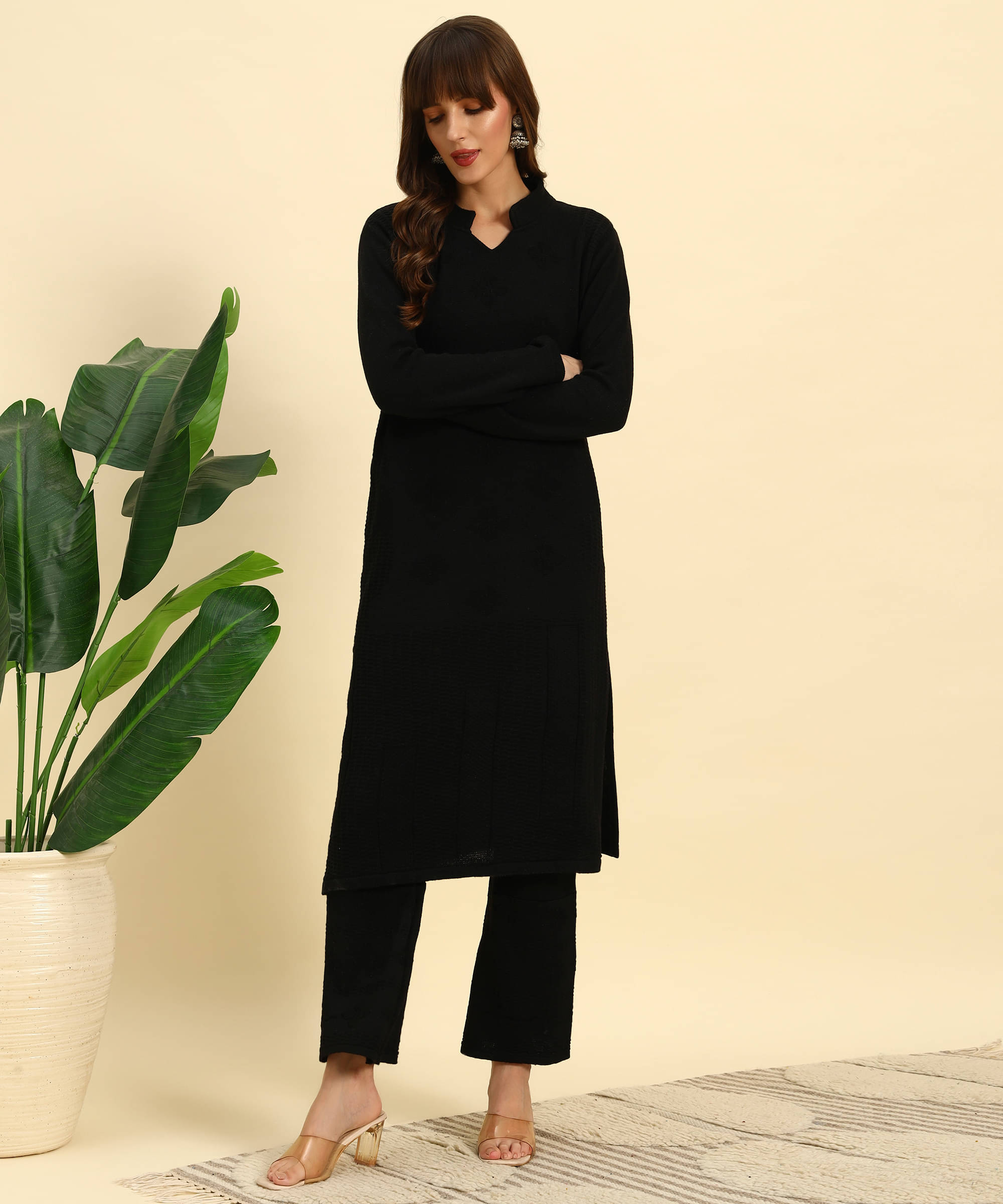     			Canblar Women Woollen Solid Straight Kurti With Palazzo ( Black )