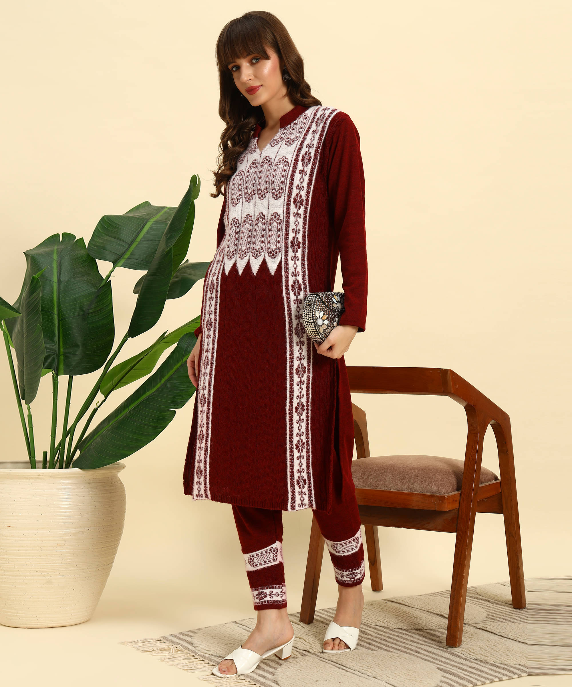     			Canblar Women Woollen Striped Straight Kurti With Palazzo ( Maroon )