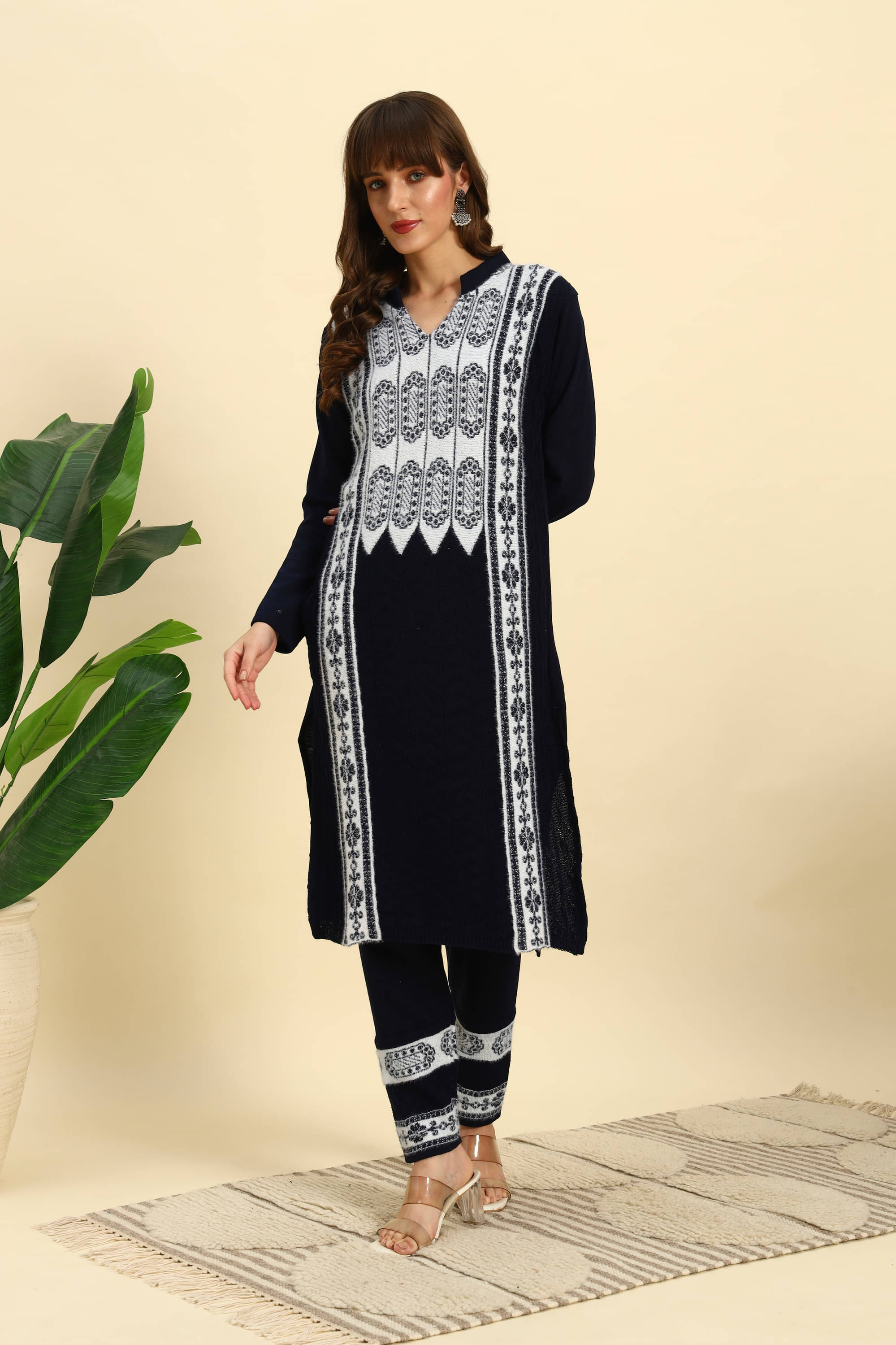     			Canblar Women Woollen Striped Straight Kurti With Palazzo ( Navy )