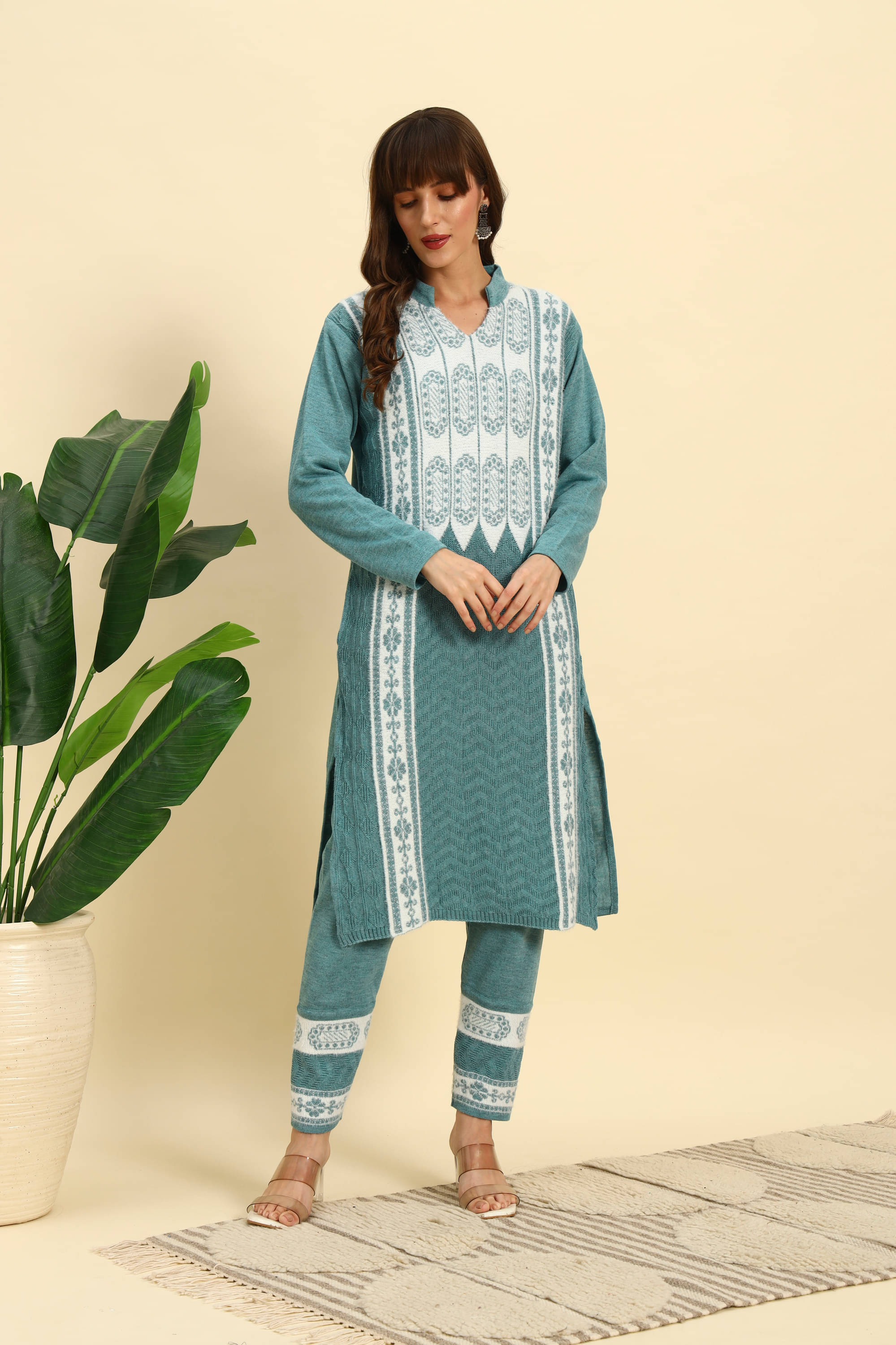     			Canblar Women Woollen Striped Straight Kurti With Palazzo ( Blue )