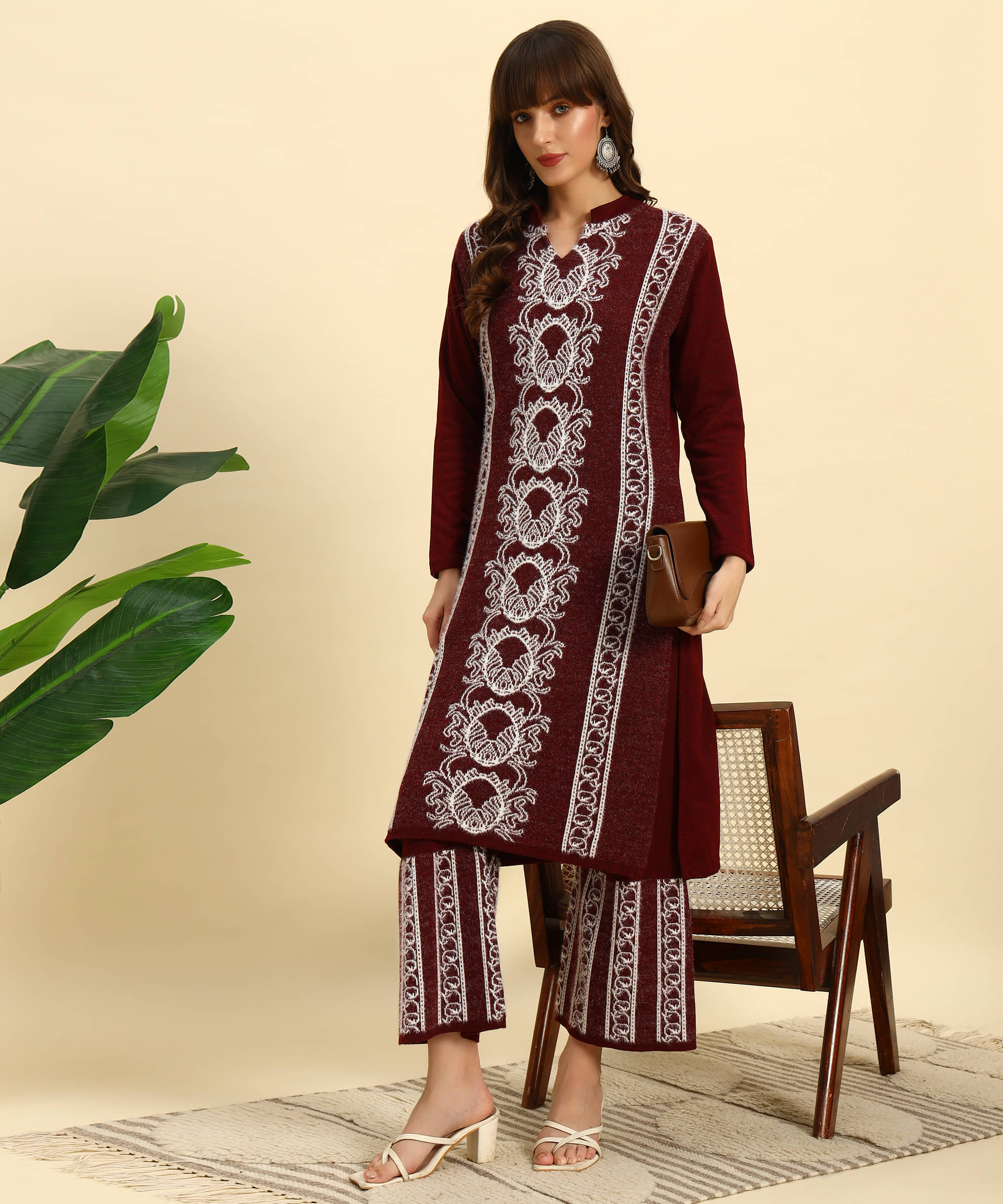     			Canblar Women Woollen Striped Straight Kurti With Palazzo ( Maroon )