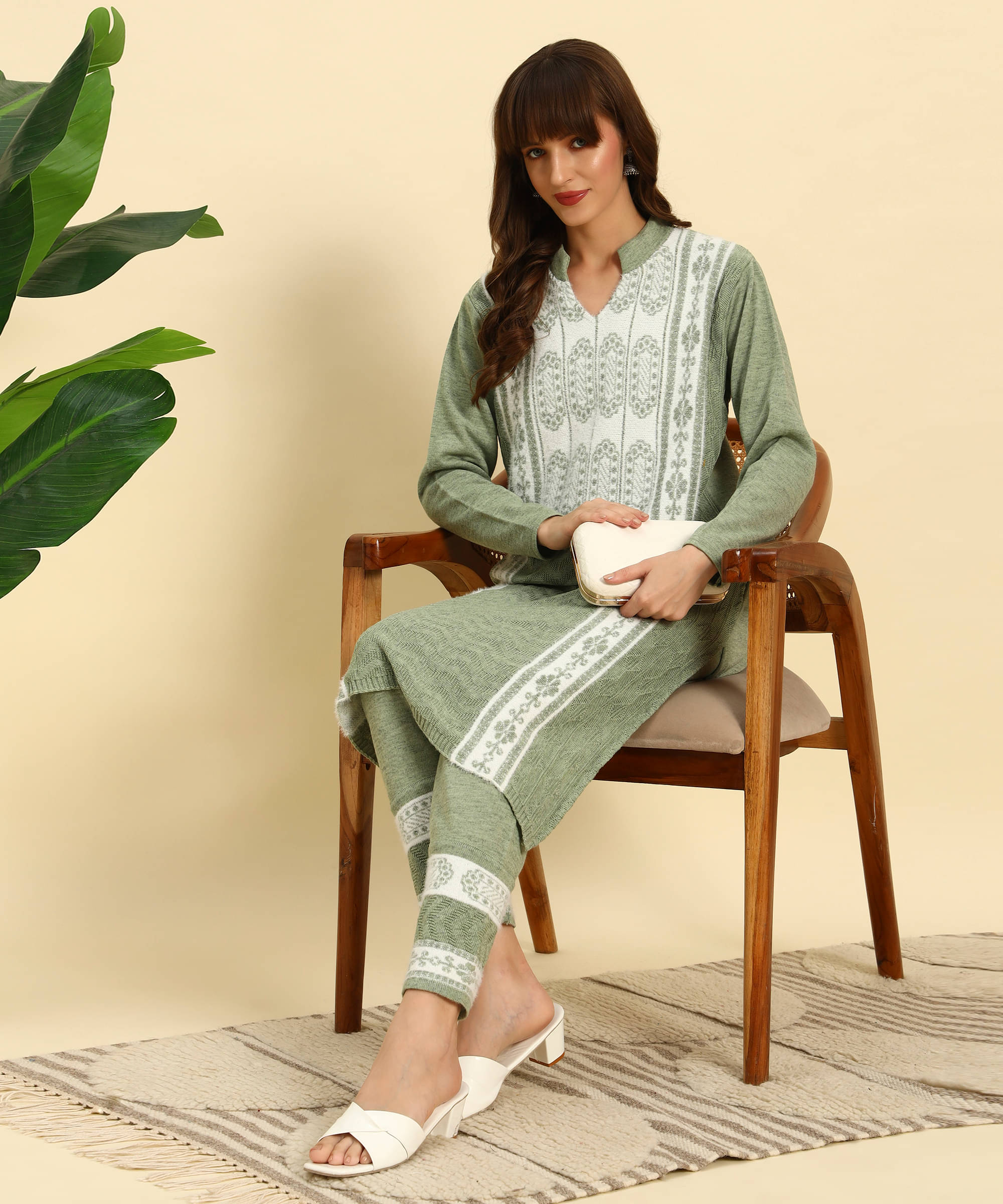     			Canblar Women Woollen Striped Straight Kurti With Palazzo ( Green )