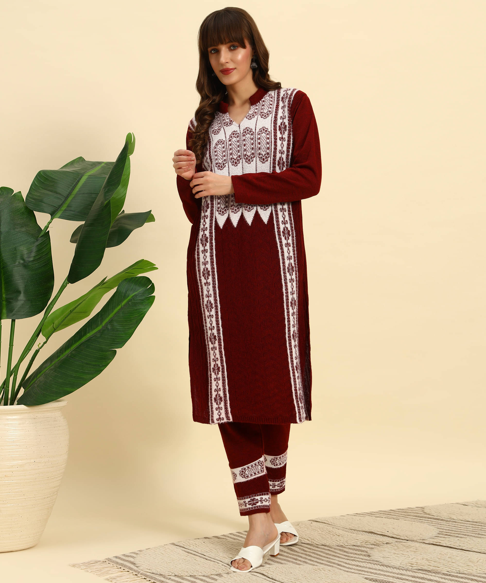     			Canblar Women Woollen Striped Straight Kurti With Palazzo ( Maroon )