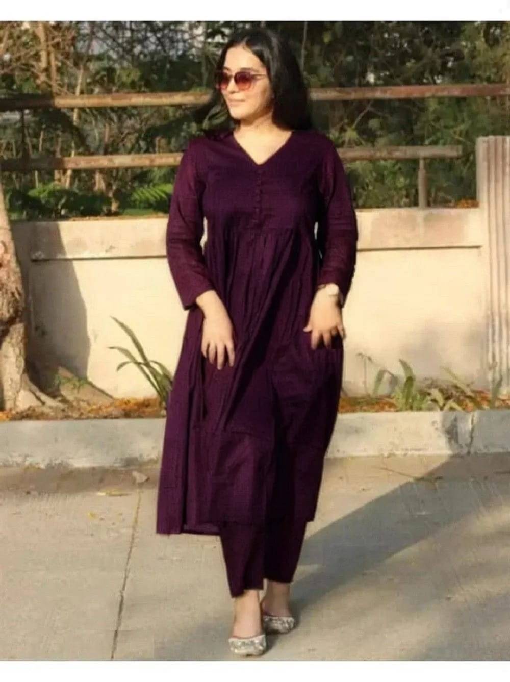     			Gobya Women Rayon Solid Flared Kurti With Pants ( Wine )